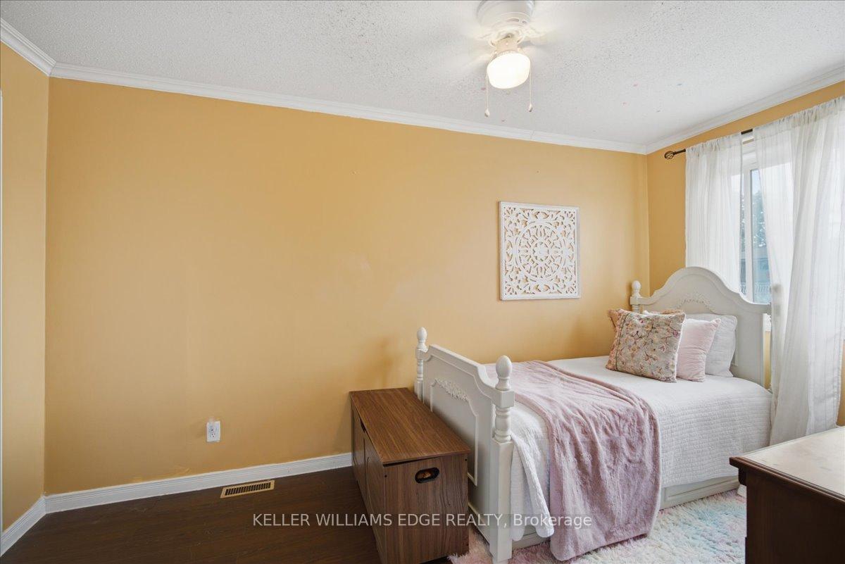 Photo 11 of 22 Delena Avenue N, Hamilton, McQuesten — HOMEH