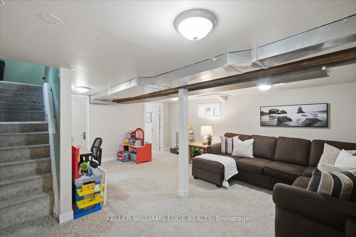 Photo 18 of 22 Delena Avenue N, Hamilton, McQuesten — HOMEH