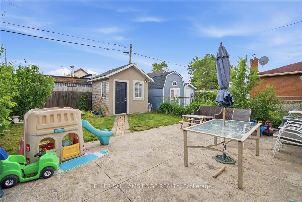 Photo 20 of 22 Delena Avenue N, Hamilton, McQuesten — HOMEH