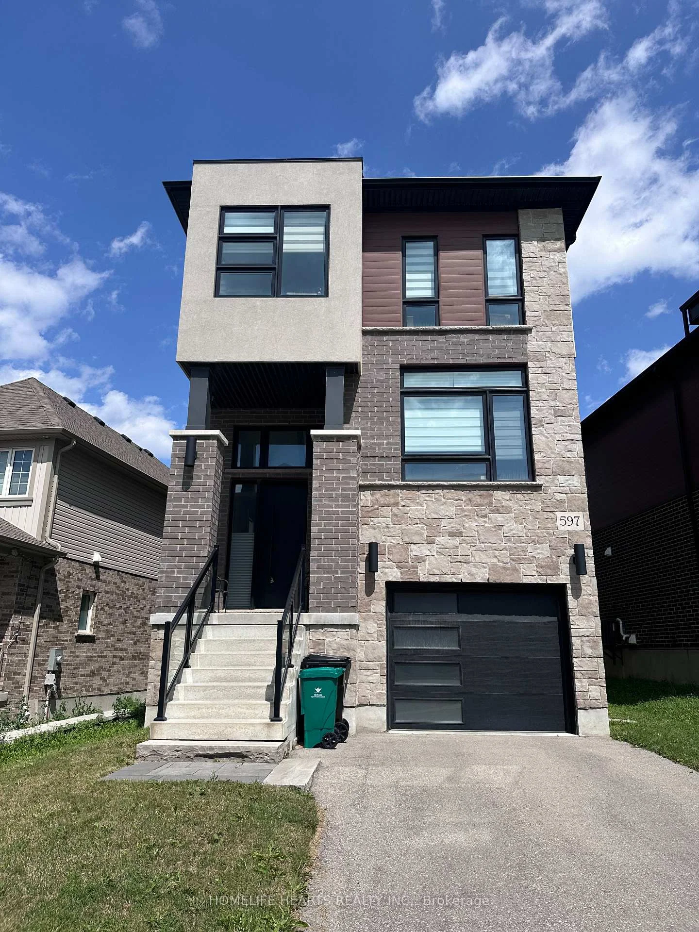 Photo 4 of 597 Benninger Drive, Kitchener, Brigadoon — HOMEH