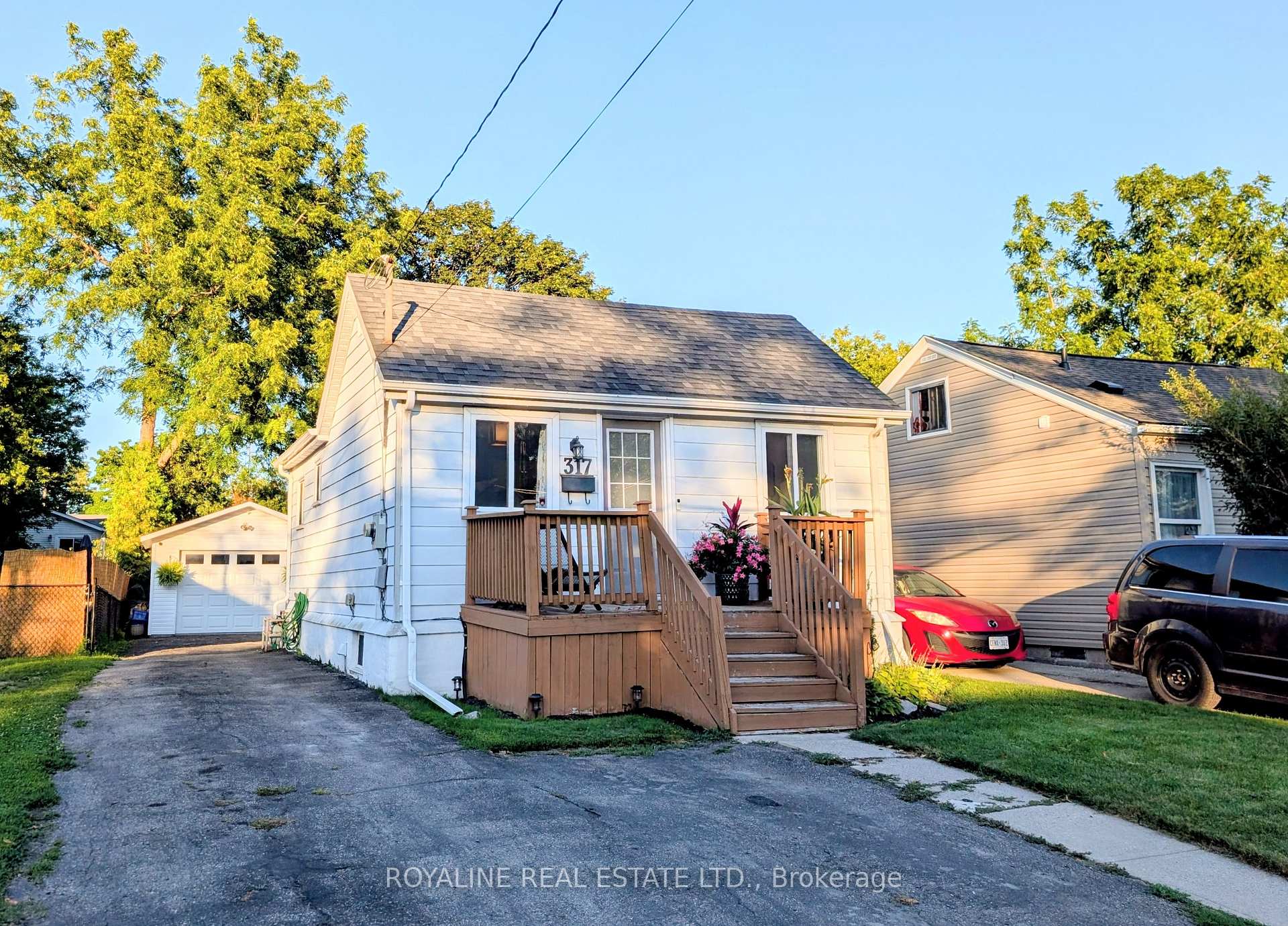 Photo of 317 Oshawa Boulevard S