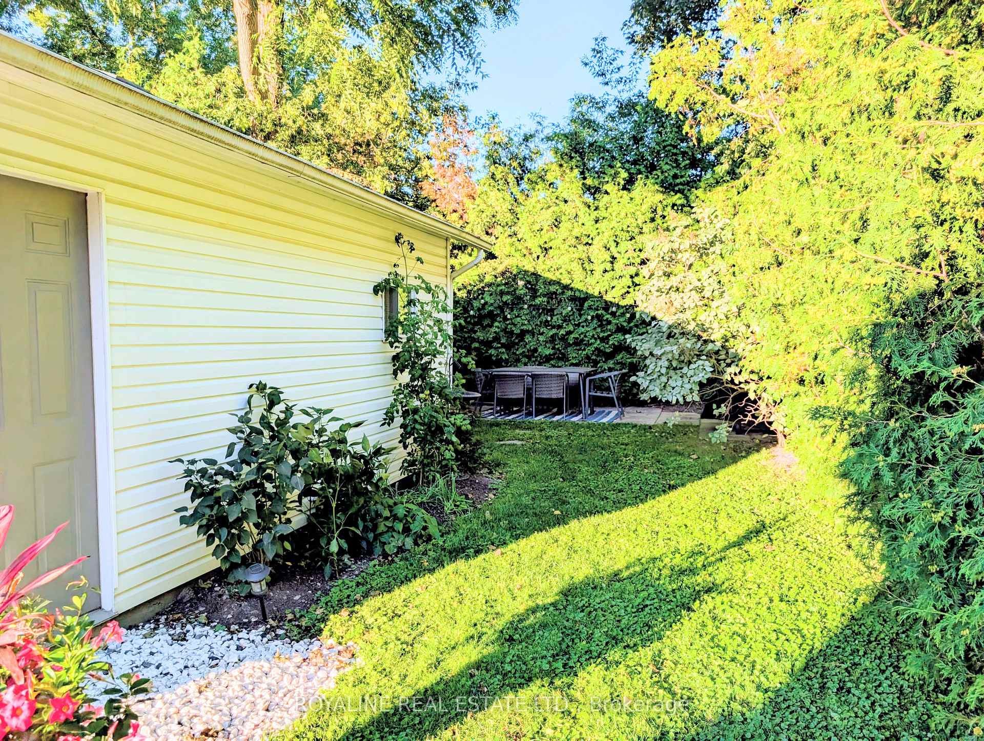 Photo 16 of 317 Oshawa Boulevard S, Oshawa, Central — HOMEH