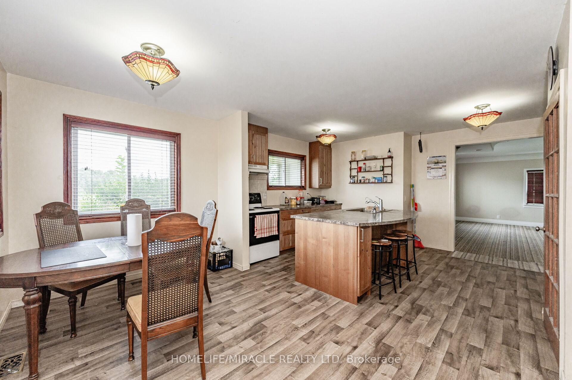 Photo 4 of 1388 Highway 6 N, Hamilton, Rural Flamborough — HOMEH