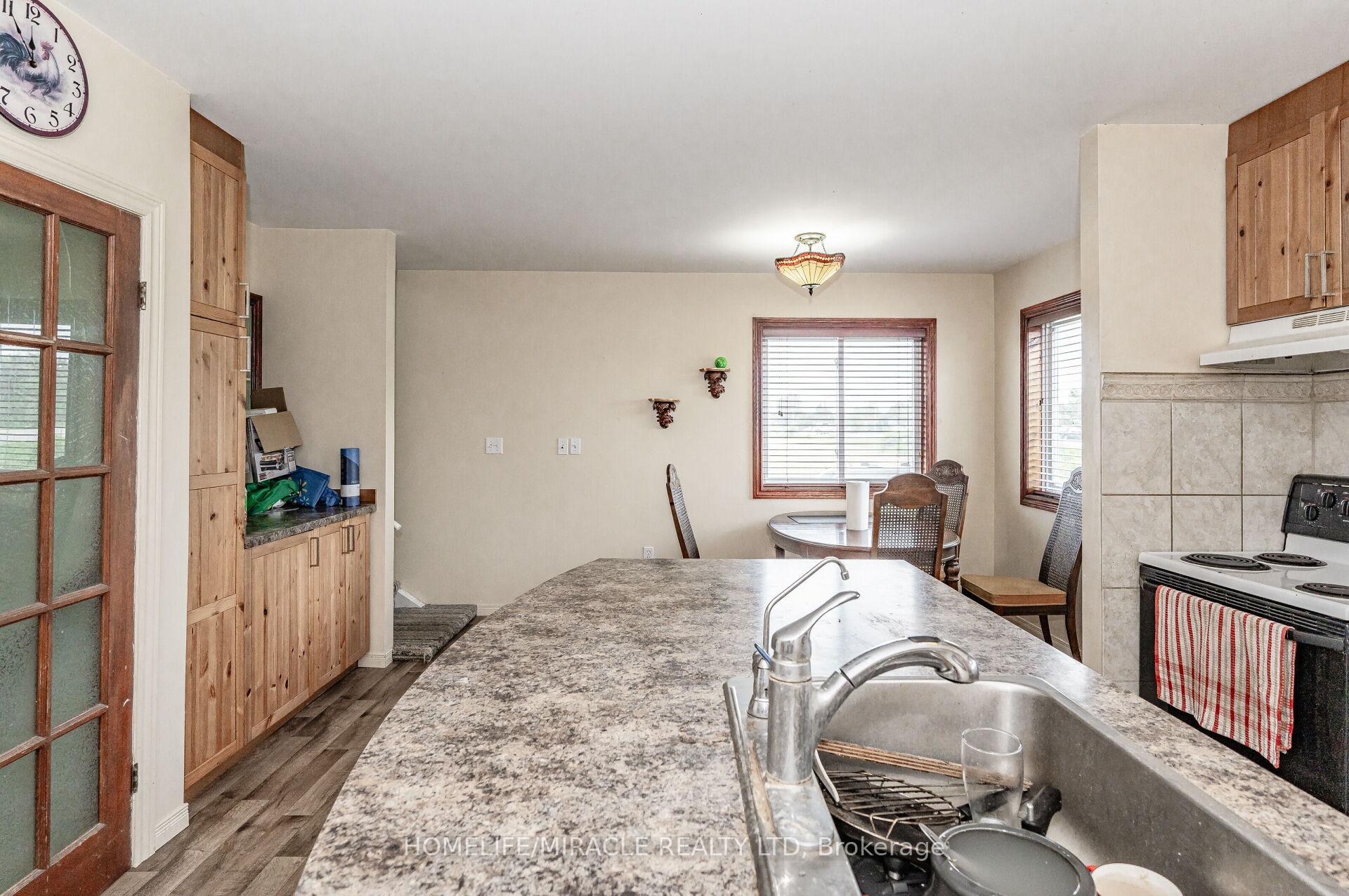 Photo 6 of 1388 Highway 6 N, Hamilton, Rural Flamborough — HOMEH