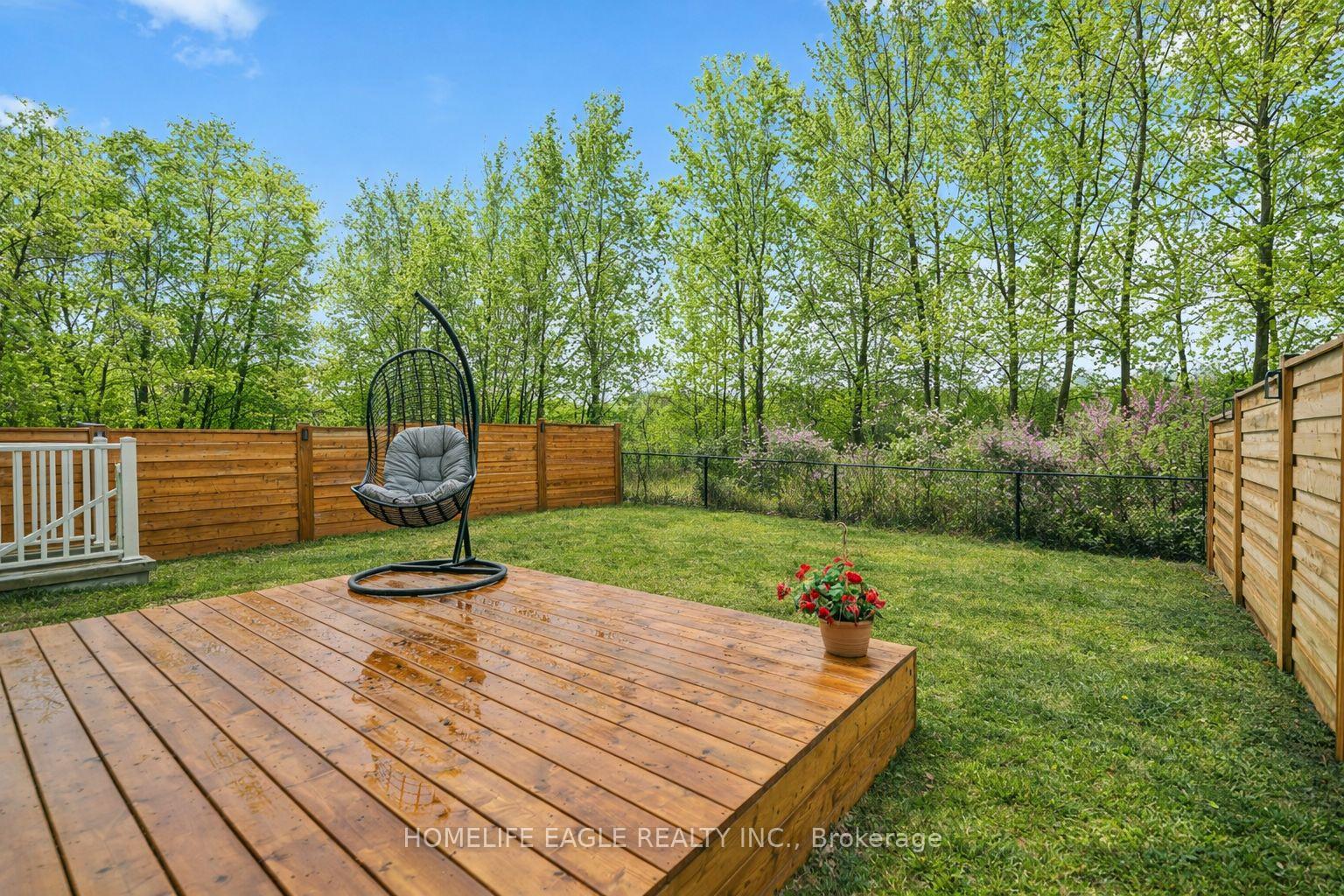 Photo 3 of 71 Woodhaven Avenue, Aurora, Aurora Estates — HOMEH