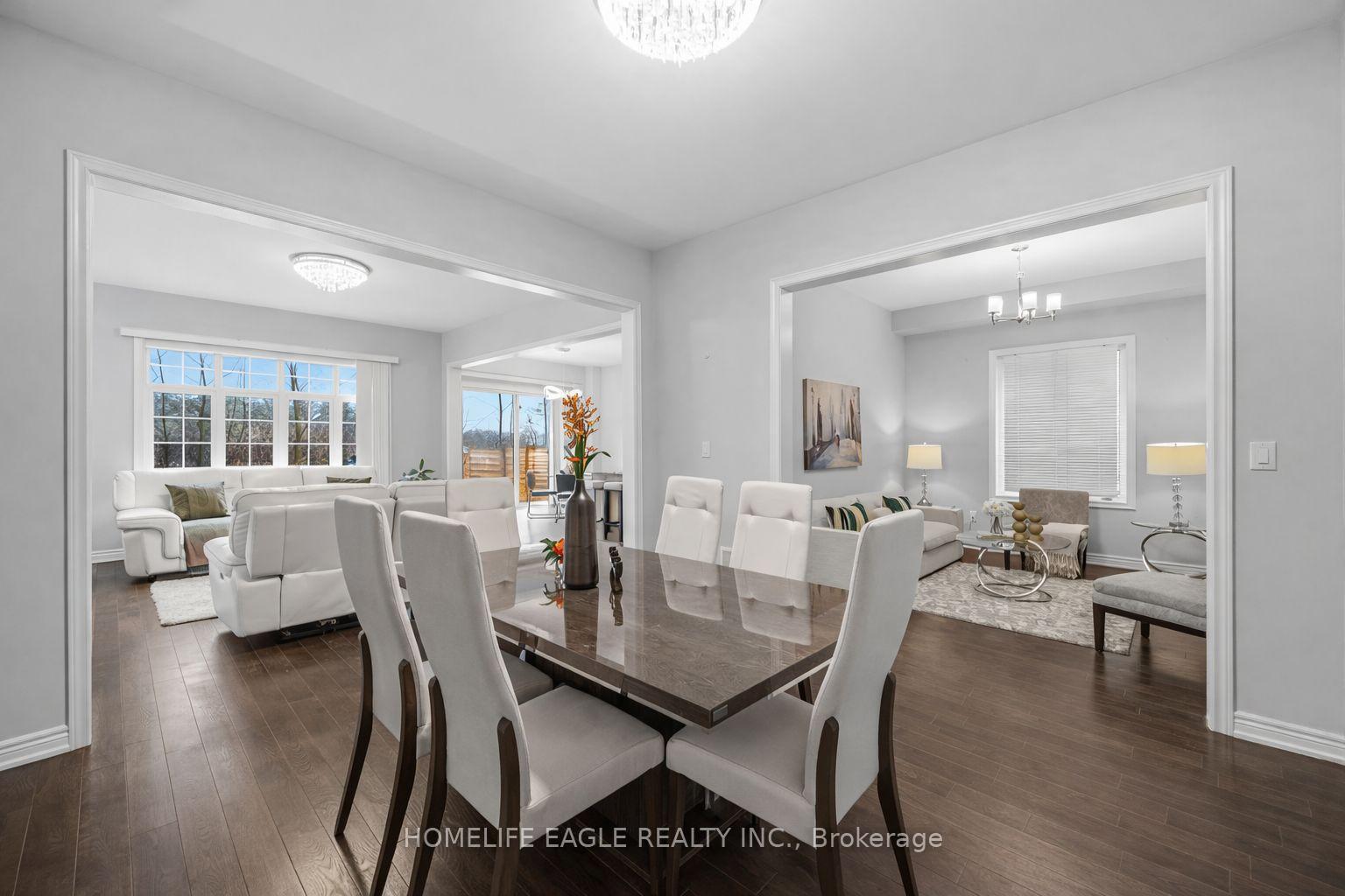 Photo 4 of 71 Woodhaven Avenue, Aurora, Aurora Estates — HOMEH