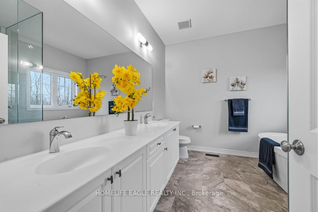 Photo 15 of 71 Woodhaven Avenue, Aurora, Aurora Estates — HOMEH