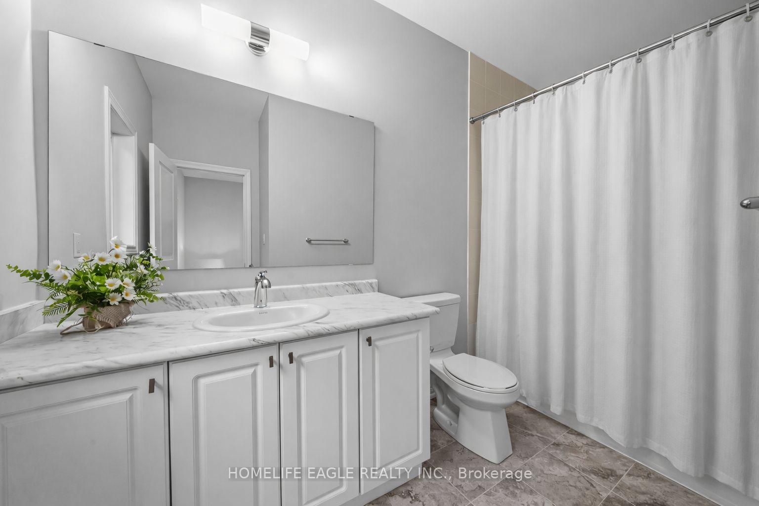 Photo 21 of 71 Woodhaven Avenue, Aurora, Aurora Estates — HOMEH