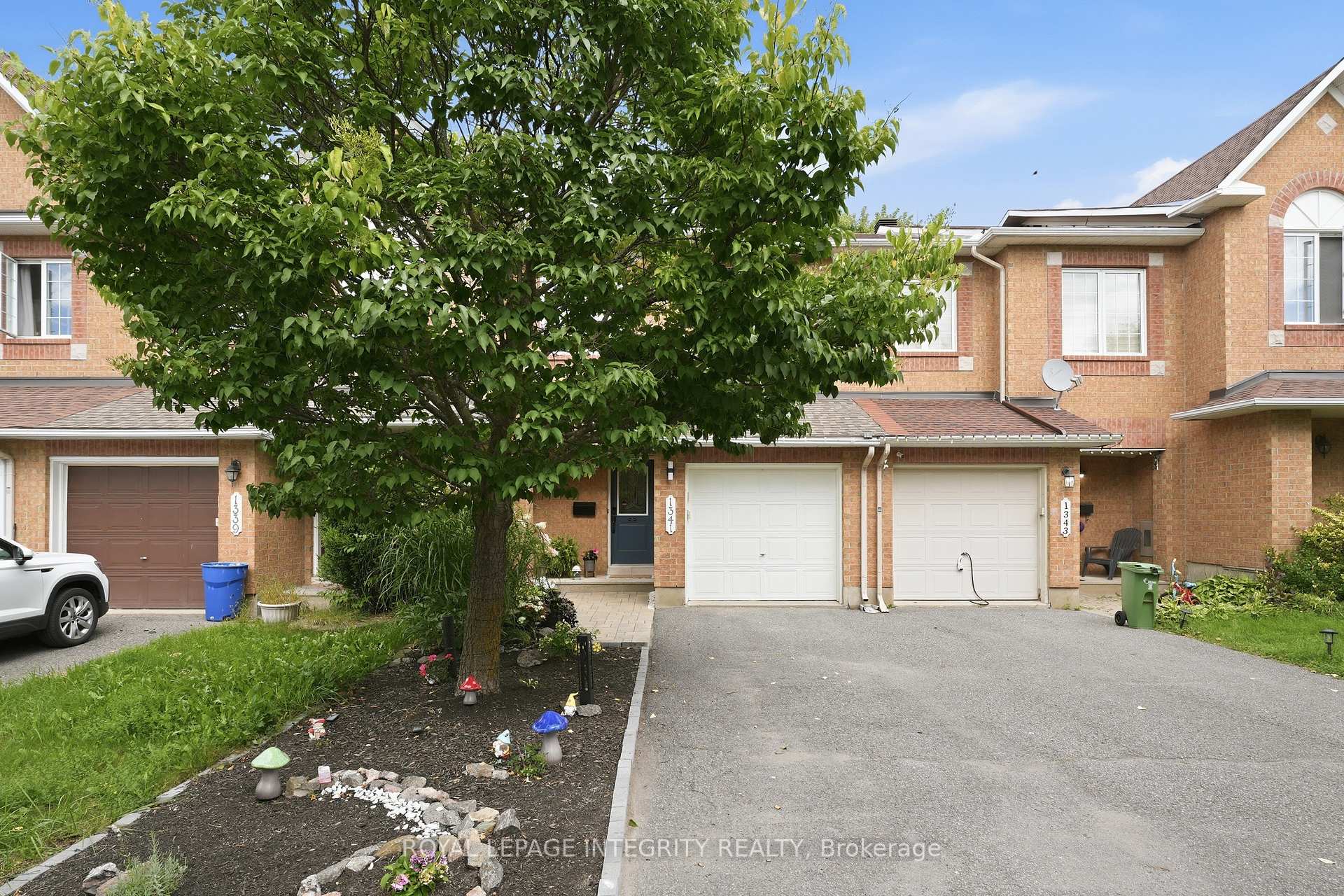 Front of 1341 Halton Terrace