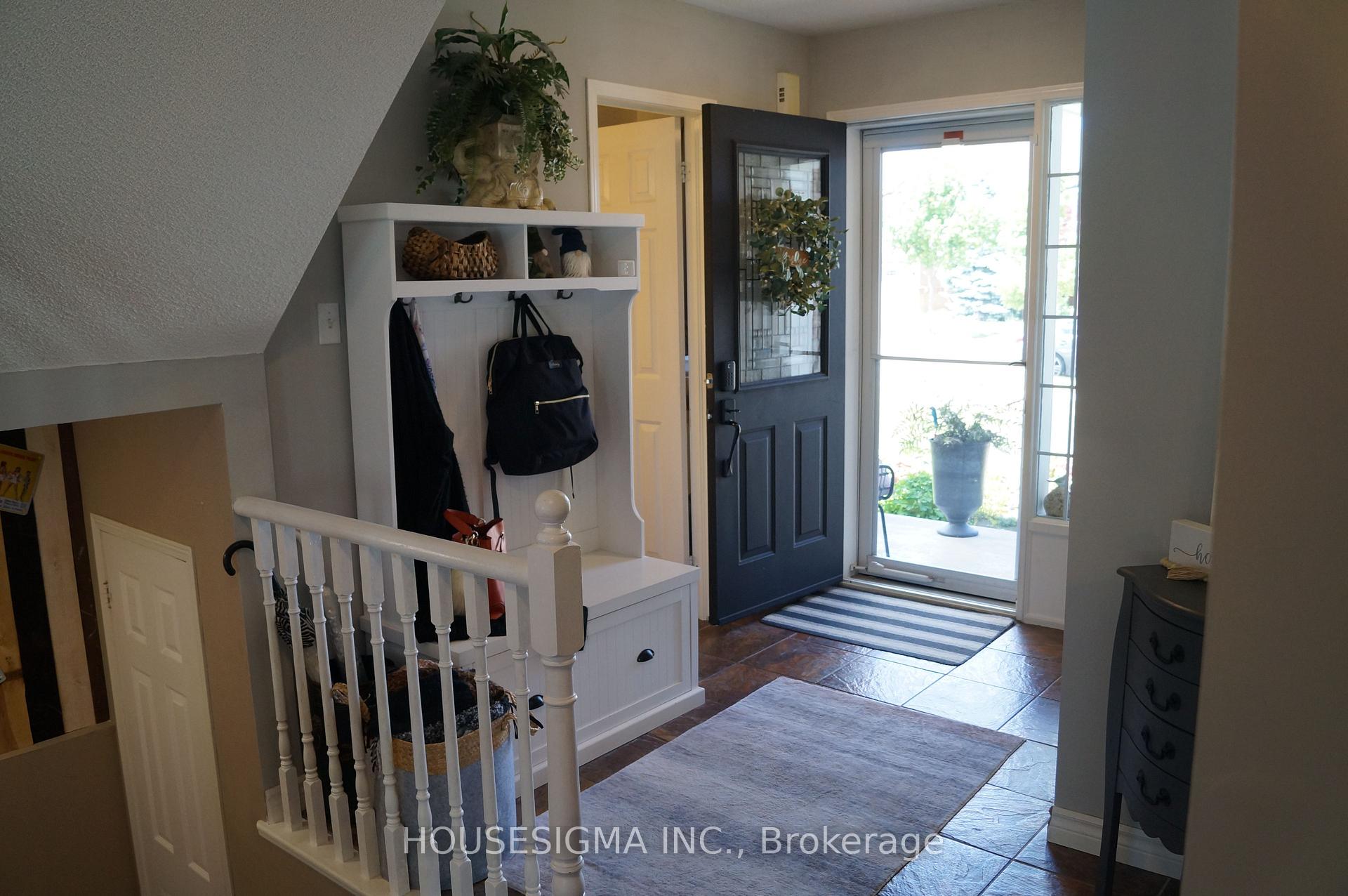 Photo 3 of 54 Weymouth Road, Barrie, Georgian Drive — HOMEH