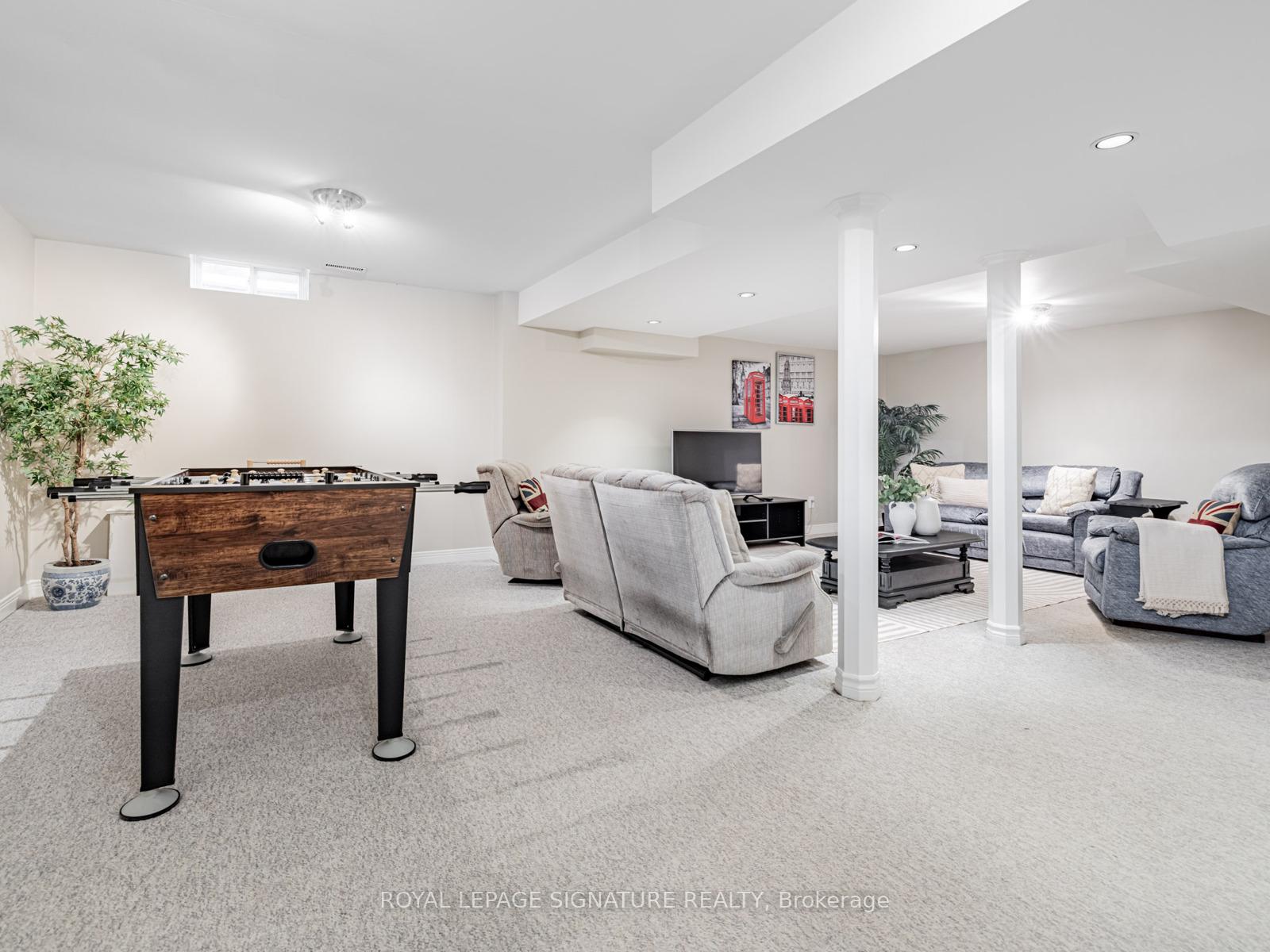 Photo 3 of 129 Chiswick Crescent, Aurora, Aurora Highlands — HOMEH