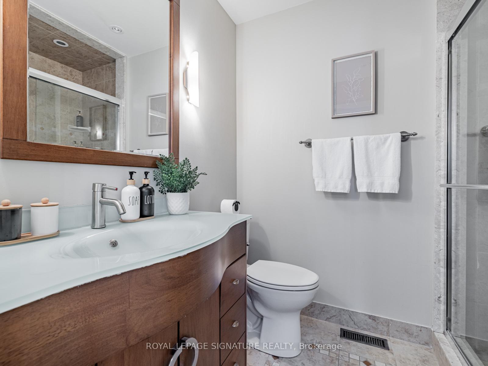 Photo 18 of 129 Chiswick Crescent, Aurora, Aurora Highlands — HOMEH