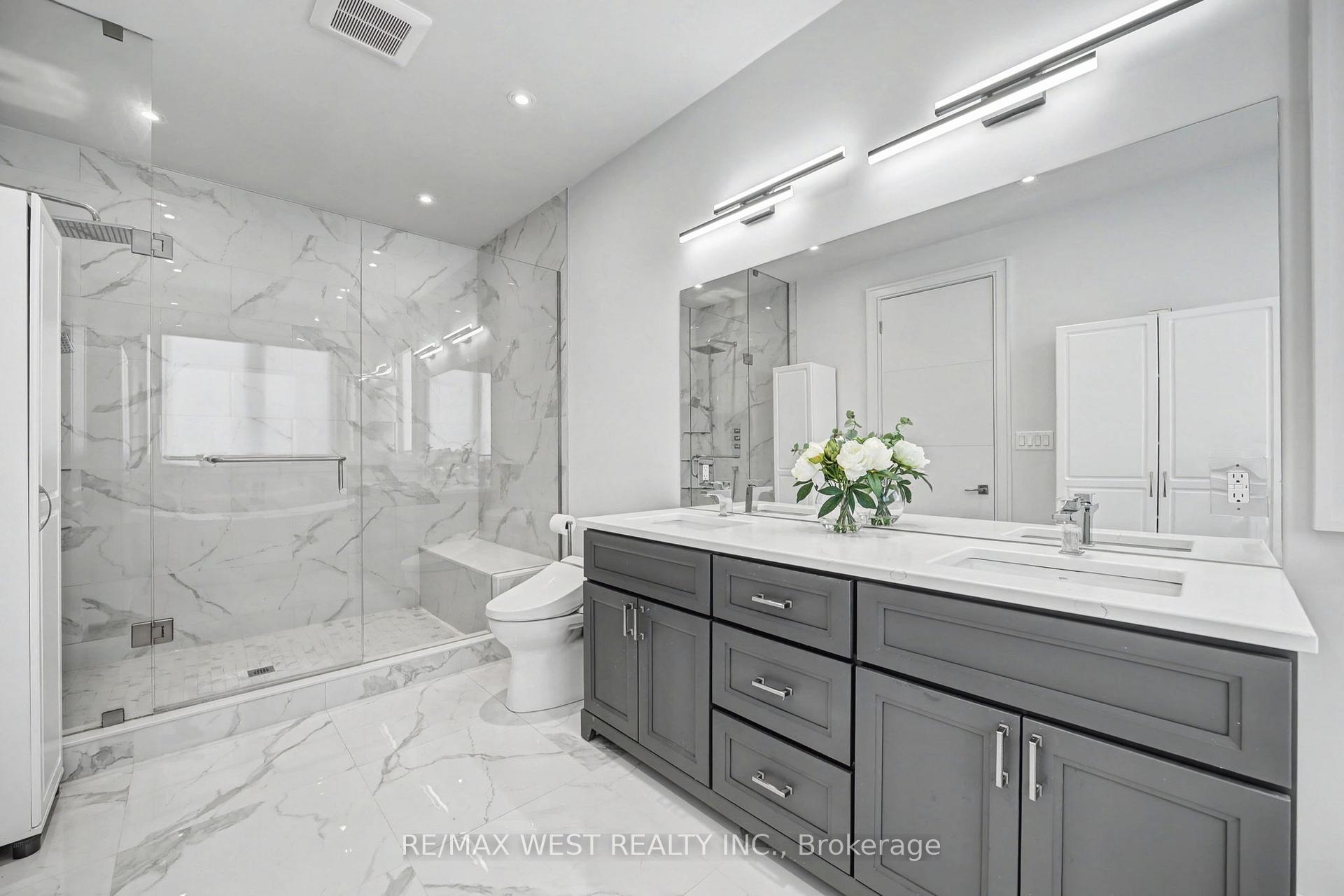Photo 10 of 2267 Fifth Line W, Mississauga, Sheridan — HOMEH