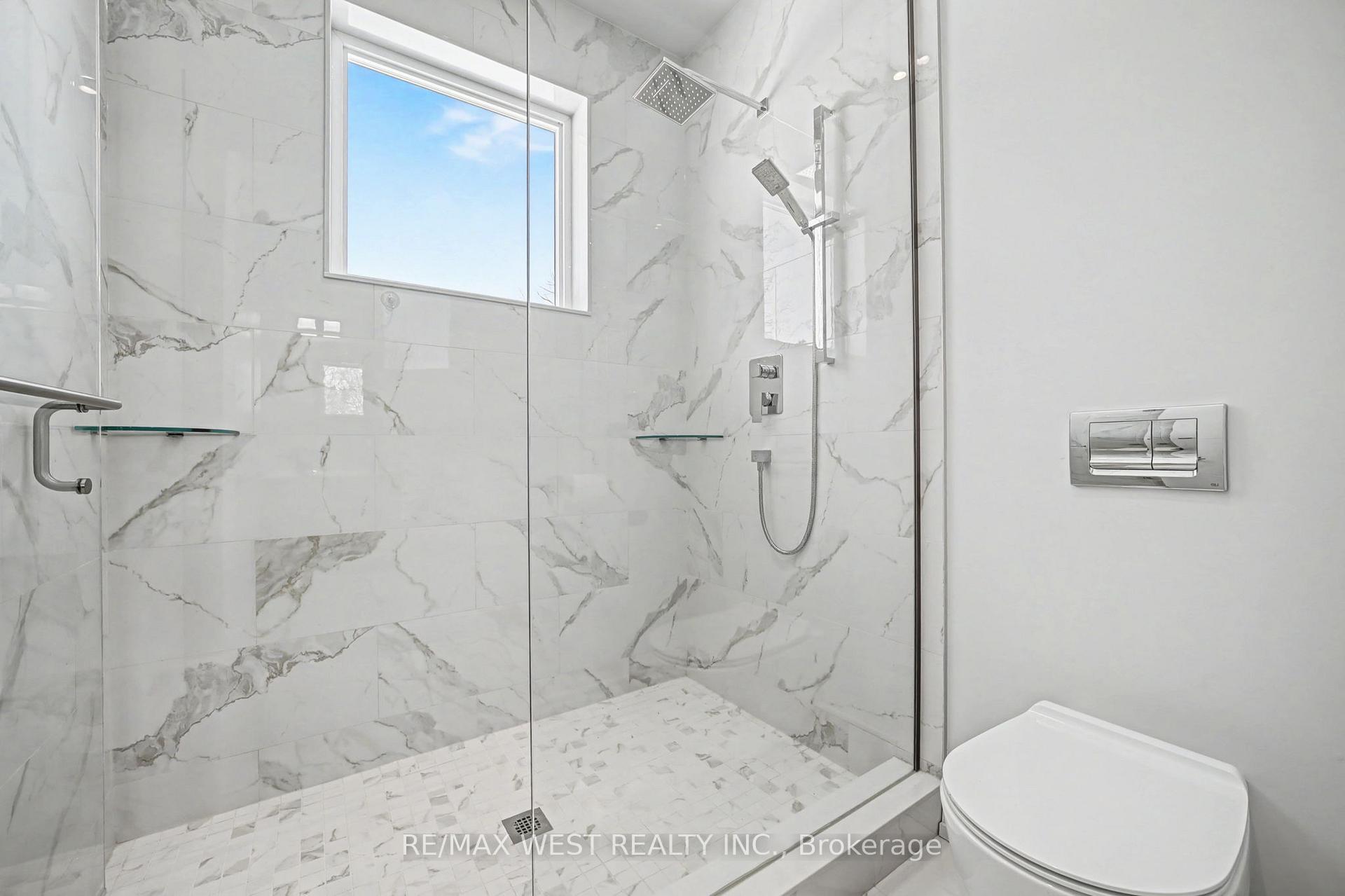 Photo 15 of 2267 Fifth Line W, Mississauga, Sheridan — HOMEH