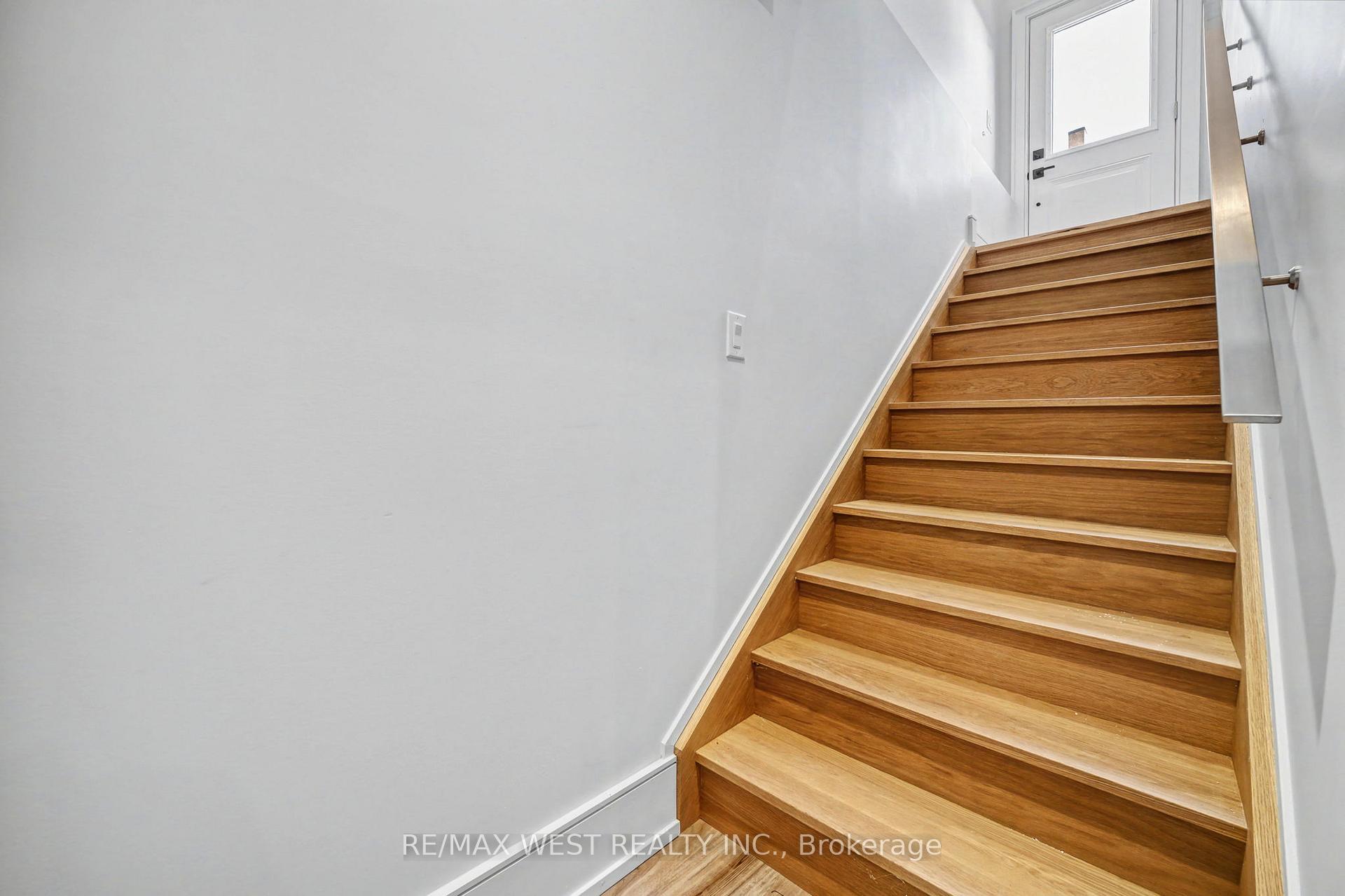 Photo 17 of 2267 Fifth Line W, Mississauga, Sheridan — HOMEH