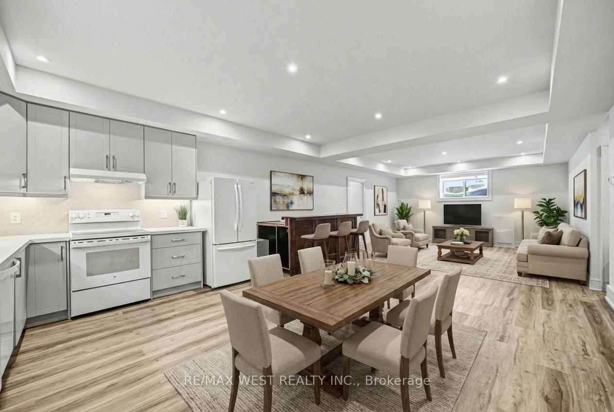 Photo 19 of 2267 Fifth Line W, Mississauga, Sheridan — HOMEH