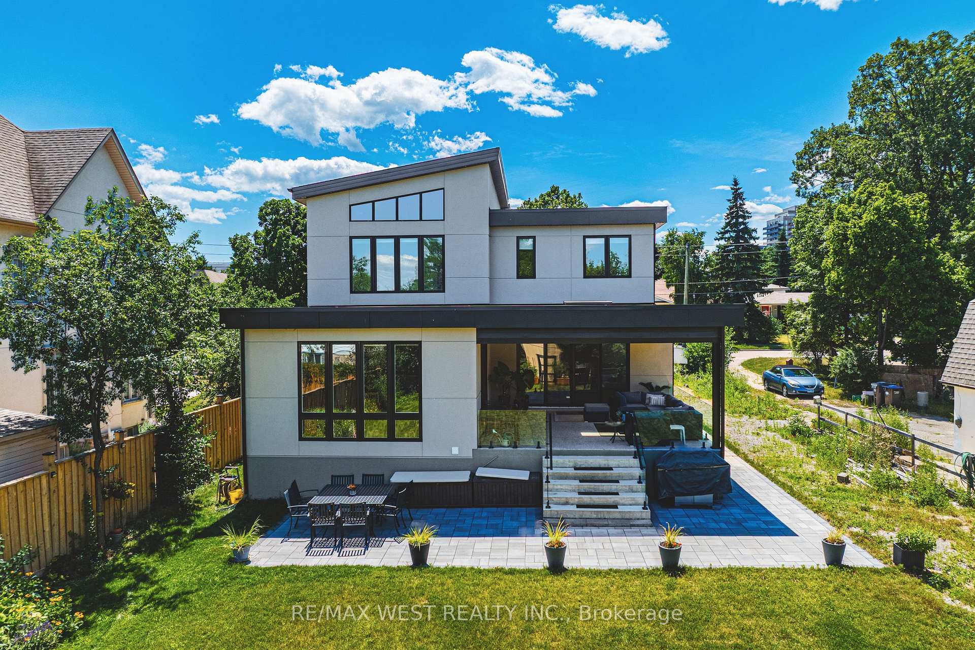 Photo 22 of 2267 Fifth Line W, Mississauga, Sheridan — HOMEH