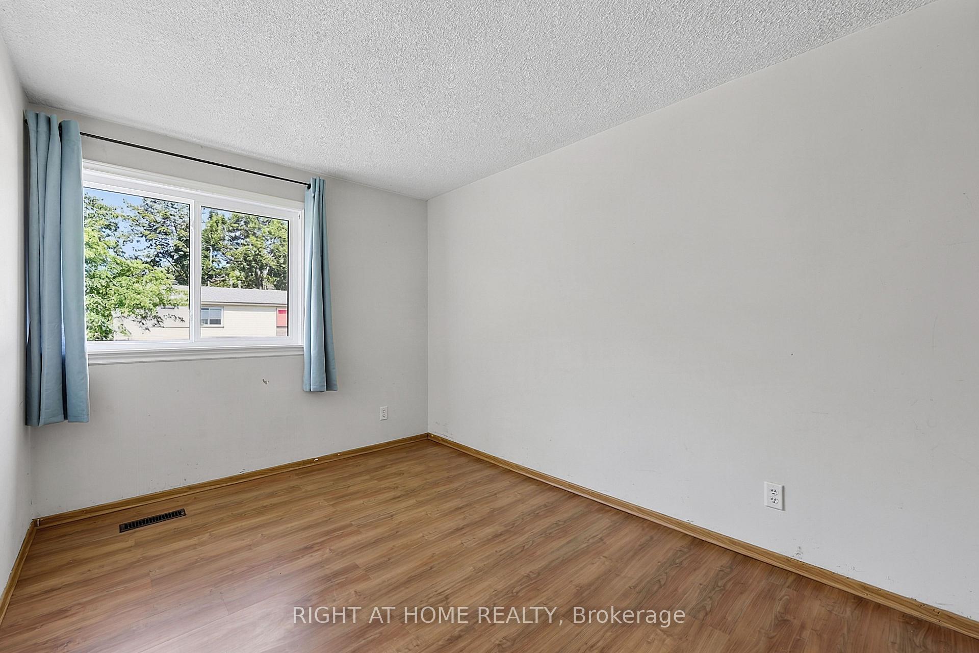 Photo 27 of Unit 9, 237 Steel Street, Barrie, Codrington — HOMEH