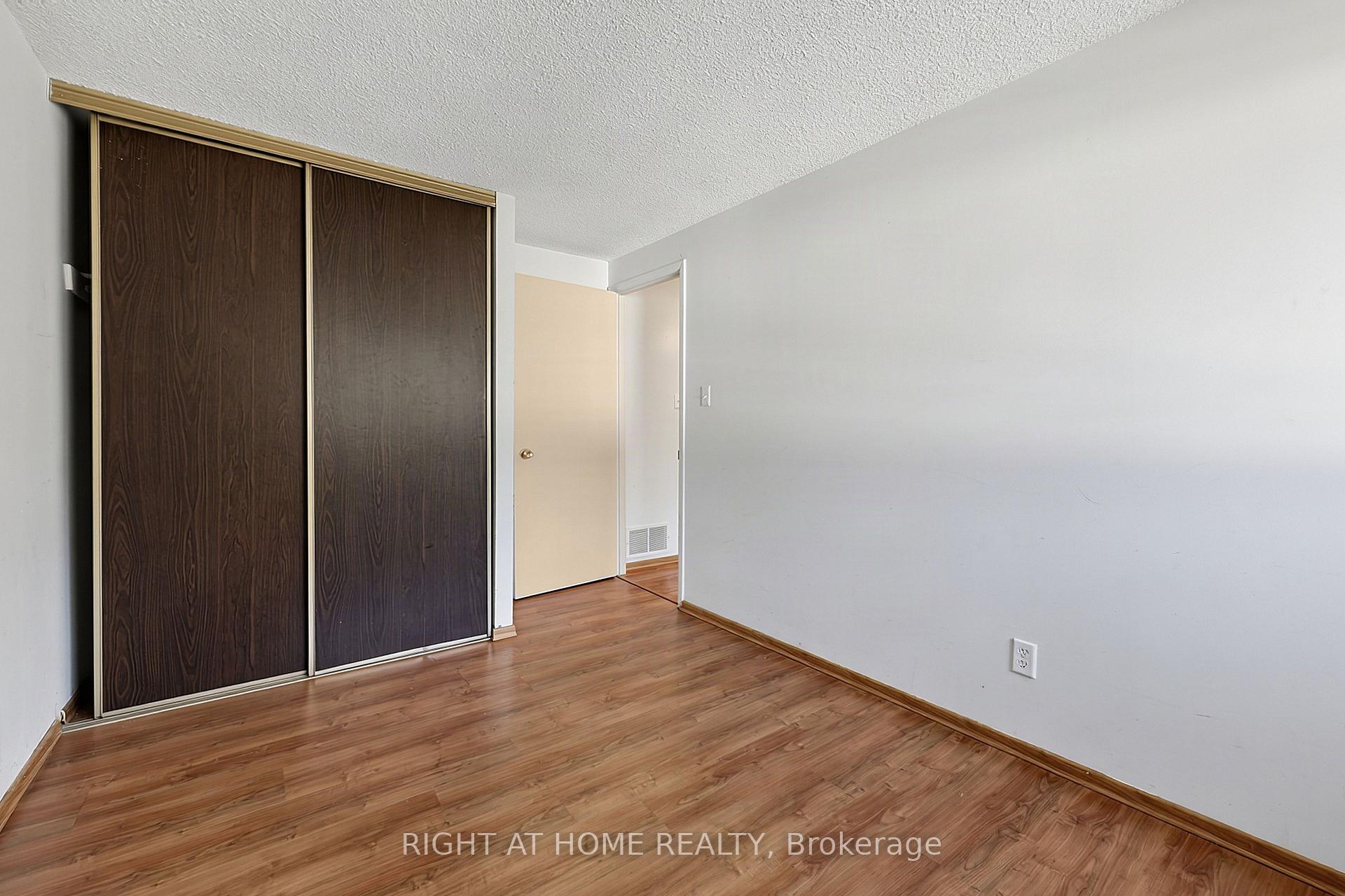 Photo 28 of Unit 9, 237 Steel Street, Barrie, Codrington — HOMEH