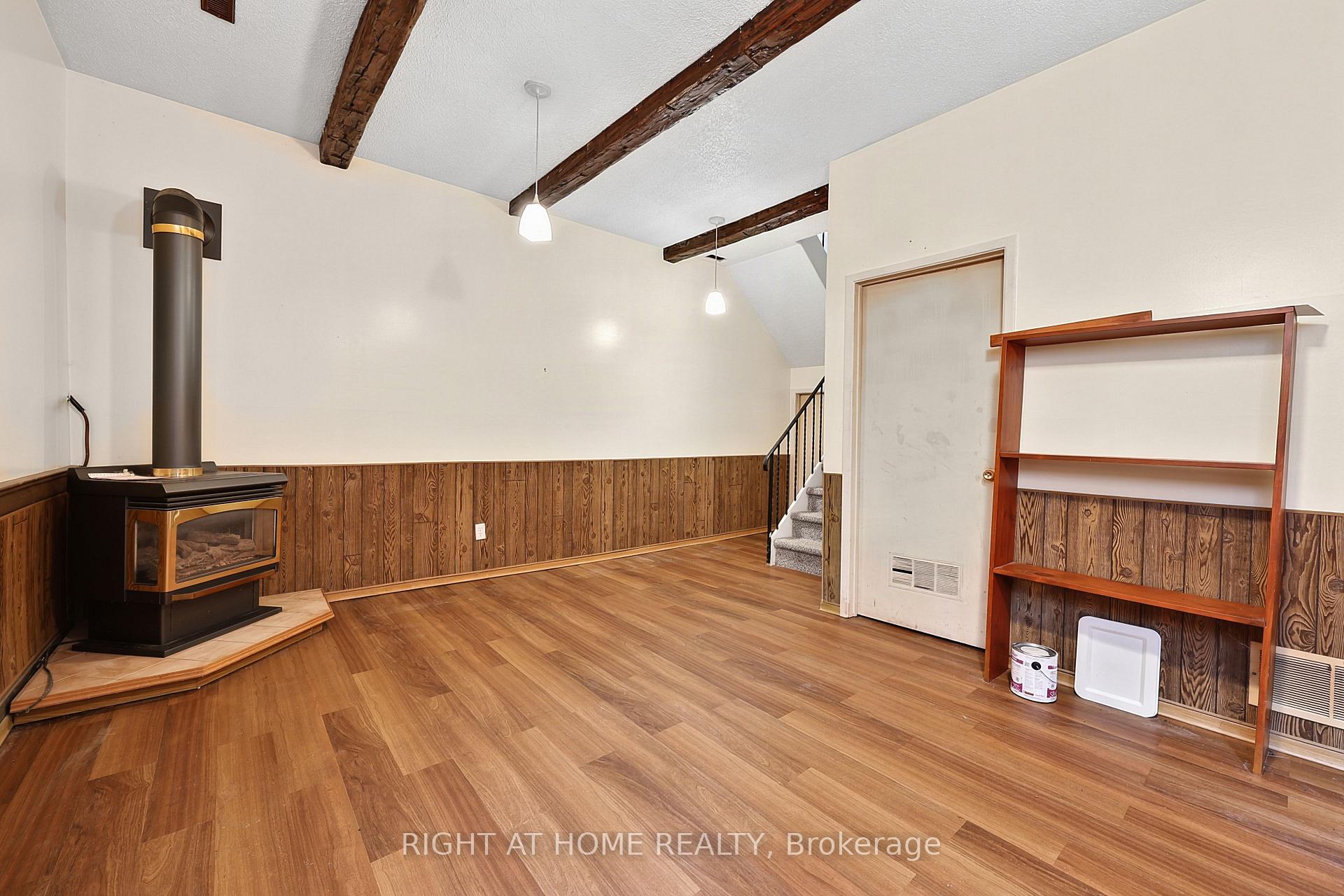 Photo 33 of Unit 9, 237 Steel Street, Barrie, Codrington — HOMEH