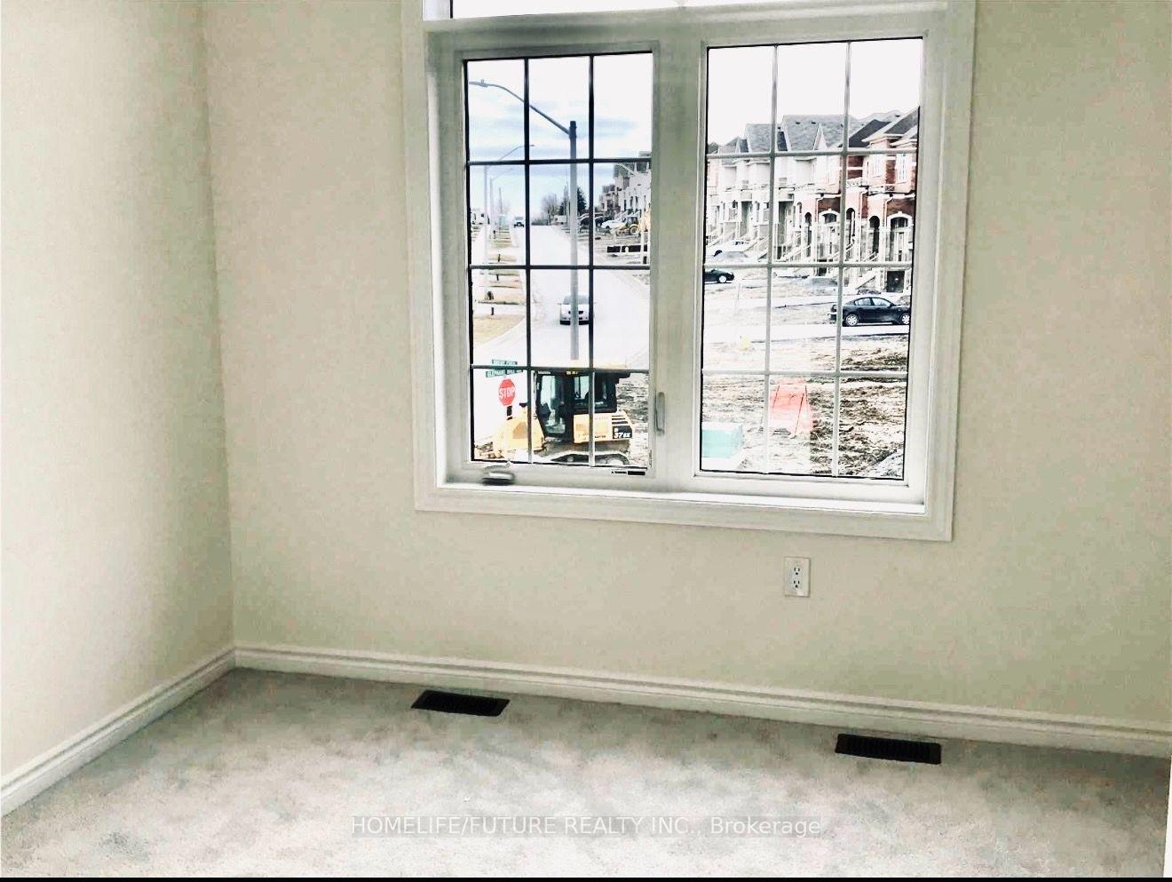 Photo 6 of 94 Brent Crescent, Clarington, Bowmanville — HOMEH