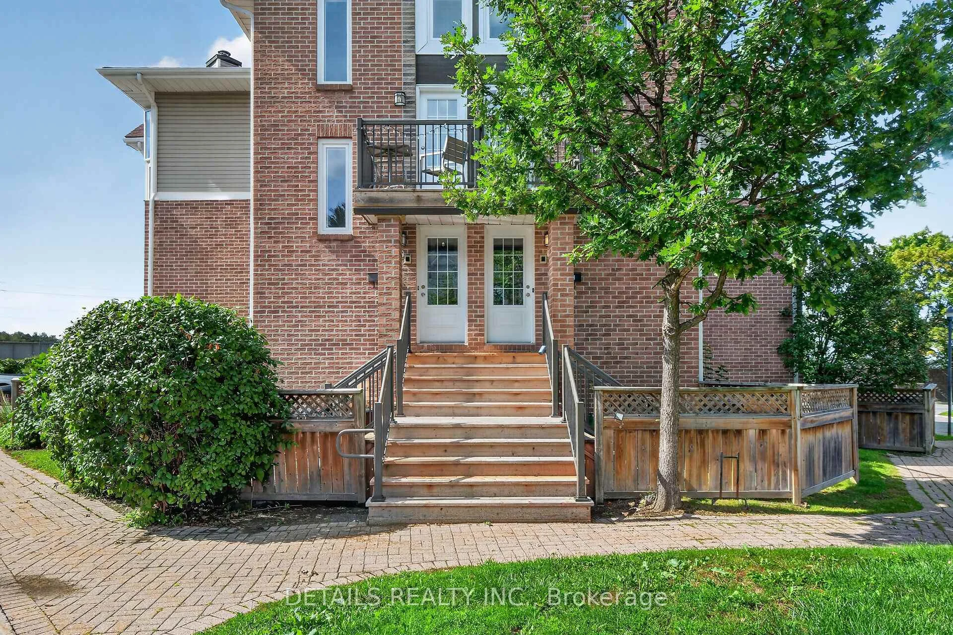 Photo 2 of Unit 7, 1 Stonebank Crescent, Ottawa, Westcliffe Estates — HOMEH