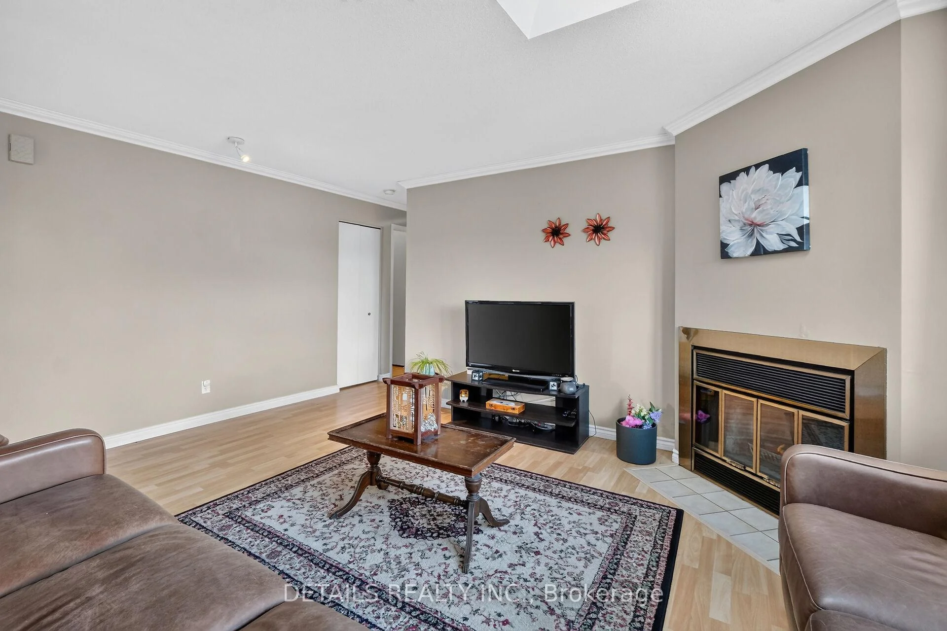 Photo 17 of Unit 7, 1 Stonebank Crescent, Ottawa, Westcliffe Estates — HOMEH