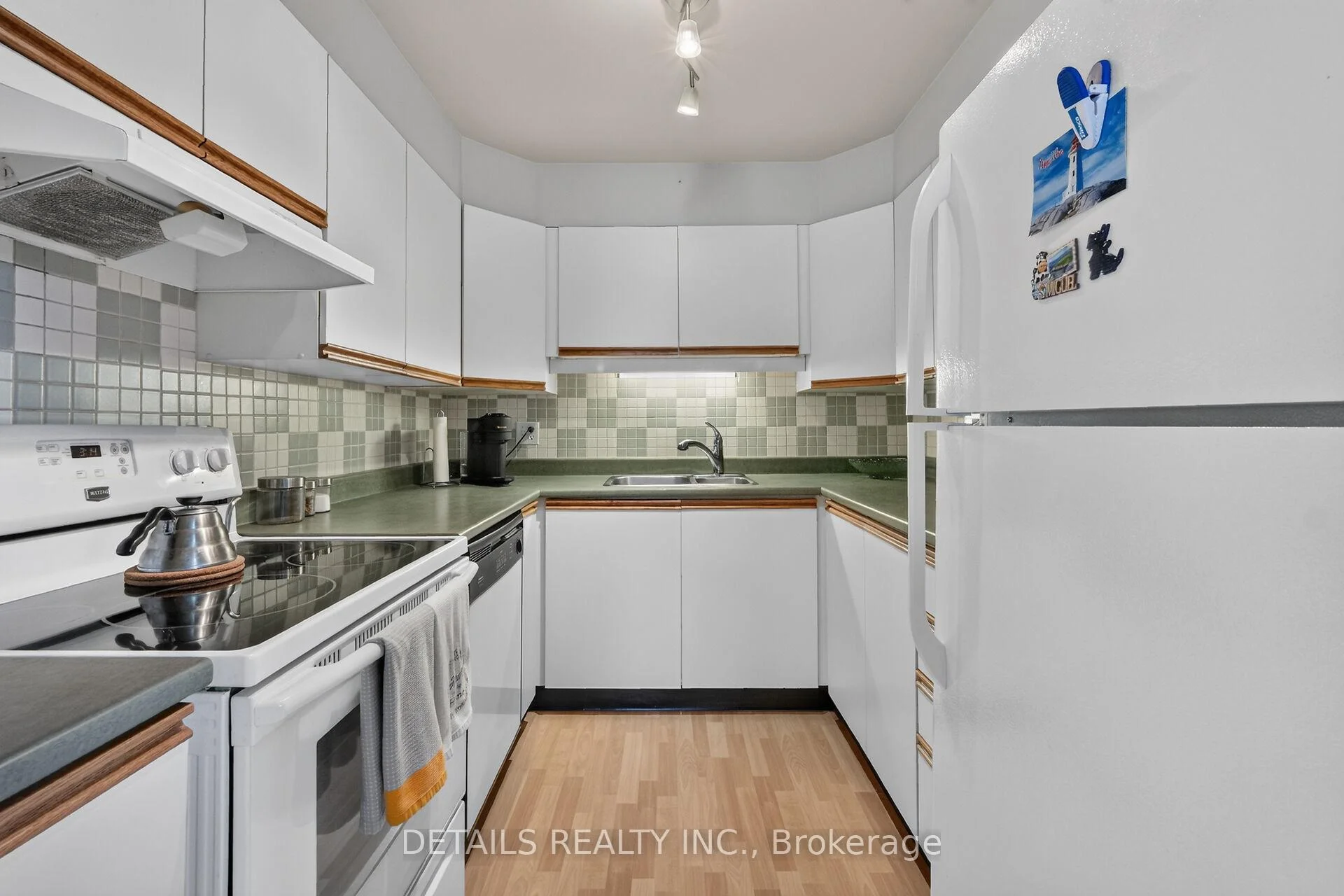 Photo 19 of Unit 7, 1 Stonebank Crescent, Ottawa, Westcliffe Estates — HOMEH