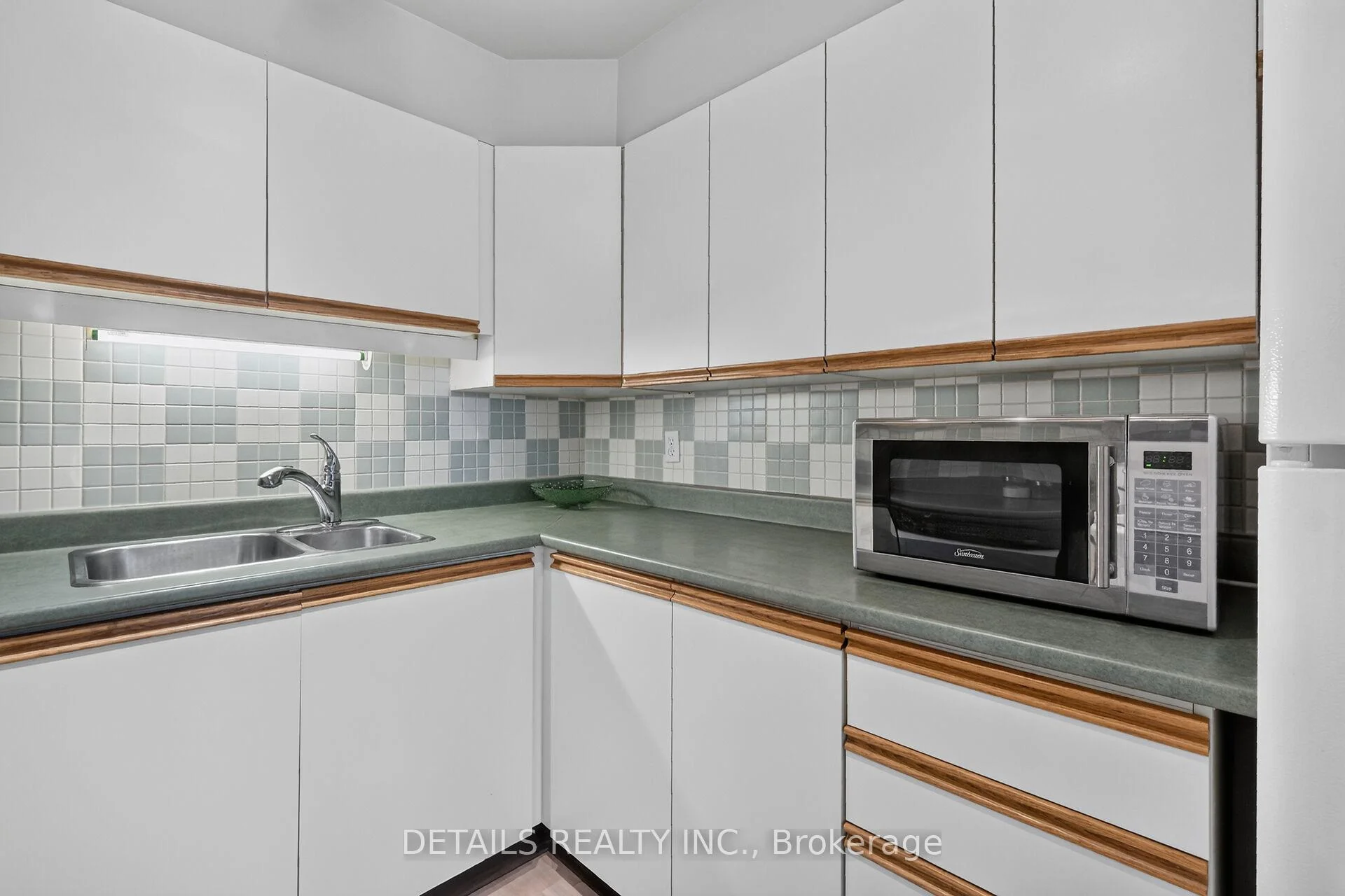 Photo 21 of Unit 7, 1 Stonebank Crescent, Ottawa, Westcliffe Estates — HOMEH