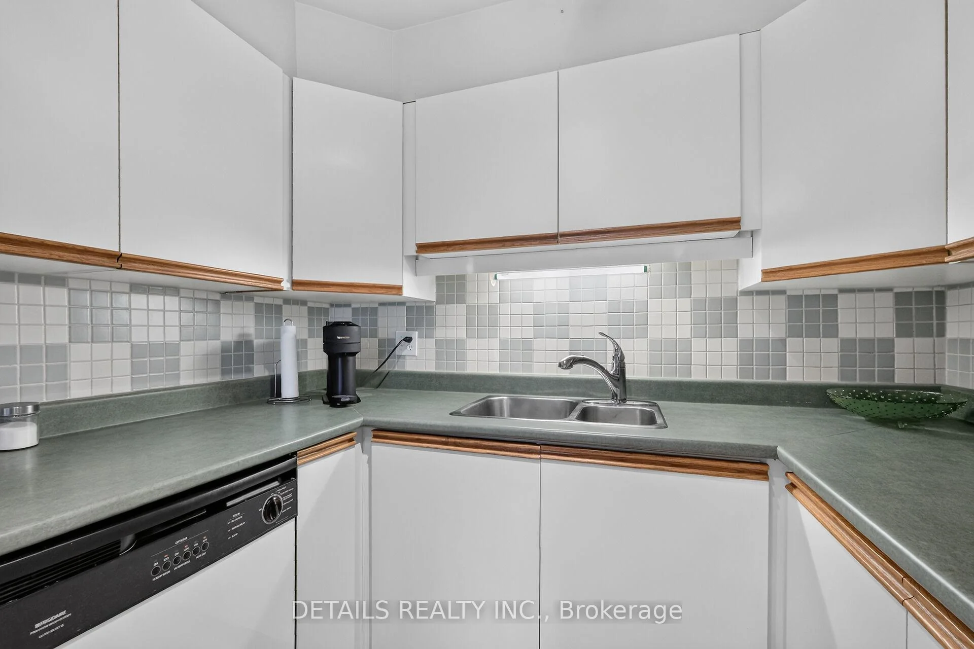 Photo 24 of Unit 7, 1 Stonebank Crescent, Ottawa, Westcliffe Estates — HOMEH