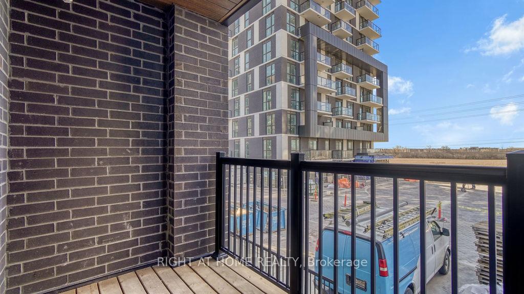 Photo 20 of Unit 220, 349 Wheat Boom Drive, Oakville, Joshua Meadows — HOMEH
