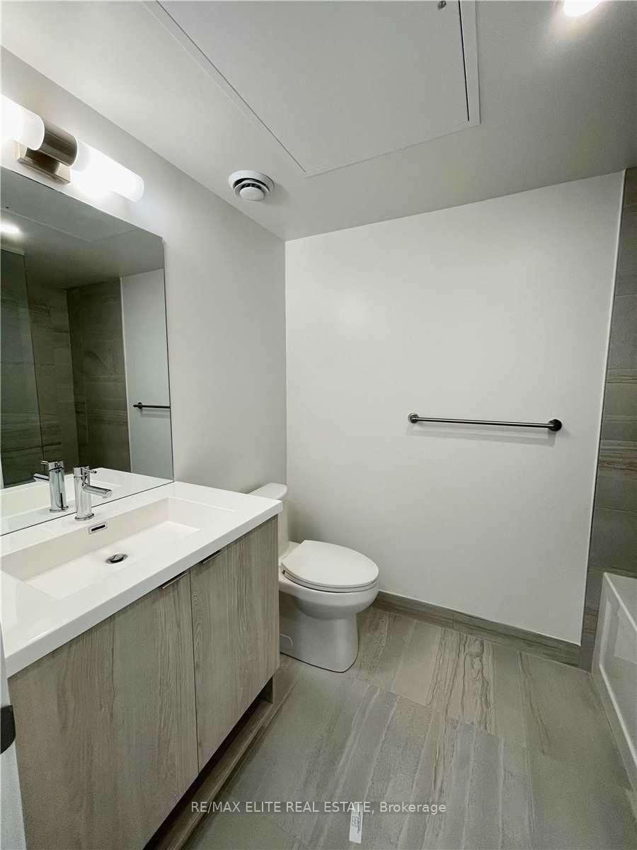 Photo 4 of Unit 1912, 138 Downes Street, Toronto, Waterfront Communities — HOMEH