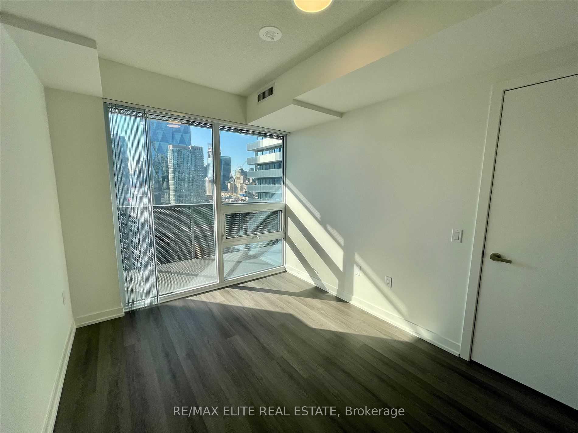 Photo 5 of Unit 1912, 138 Downes Street, Toronto, Waterfront Communities — HOMEH
