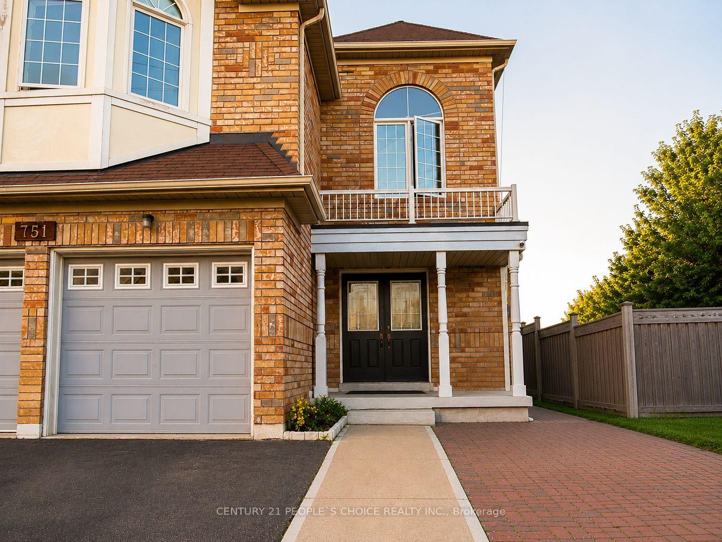 Photo 2 of 751 White Clover Way, Mississauga, East Credit — HOMEH