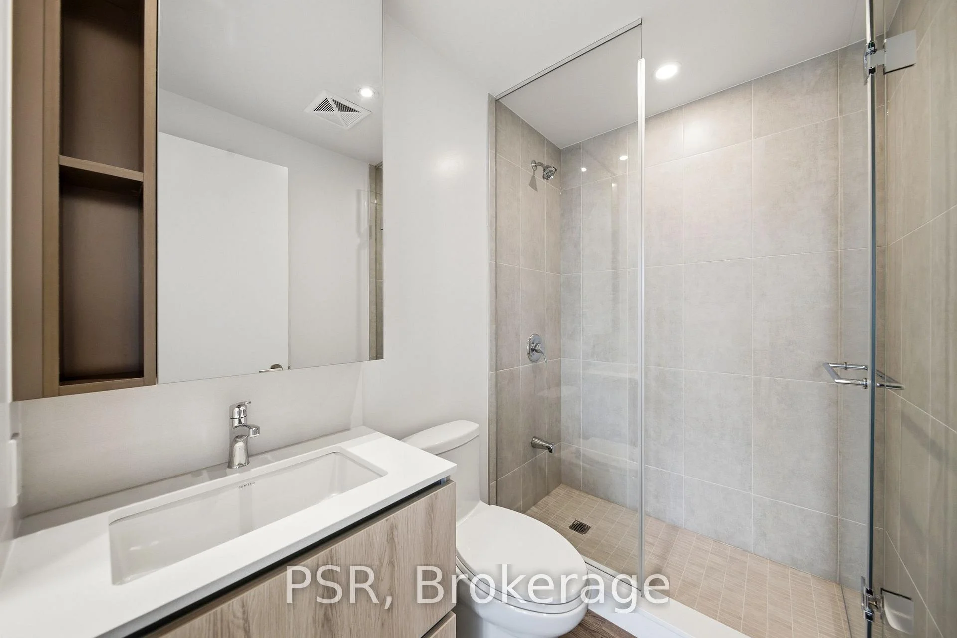 Photo 13 of Unit 1903, 70 Ordnance Street, Toronto, Niagara — HOMEH