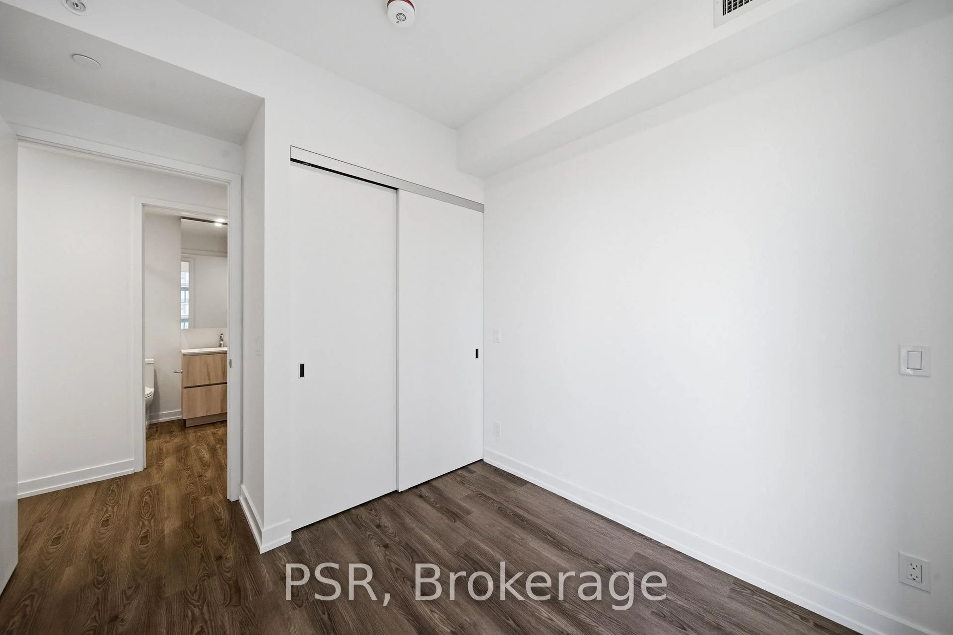Photo 15 of Unit 1903, 70 Ordnance Street, Toronto, Niagara — HOMEH