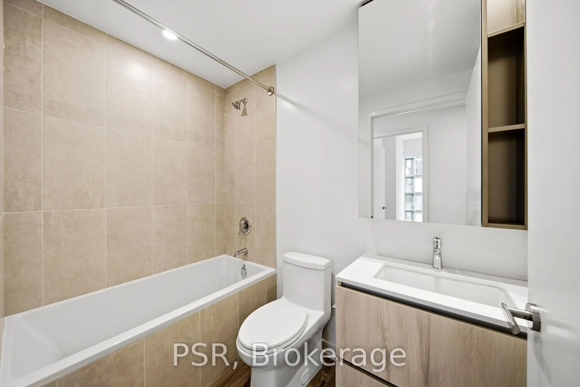 Photo 16 of Unit 1903, 70 Ordnance Street, Toronto, Niagara — HOMEH