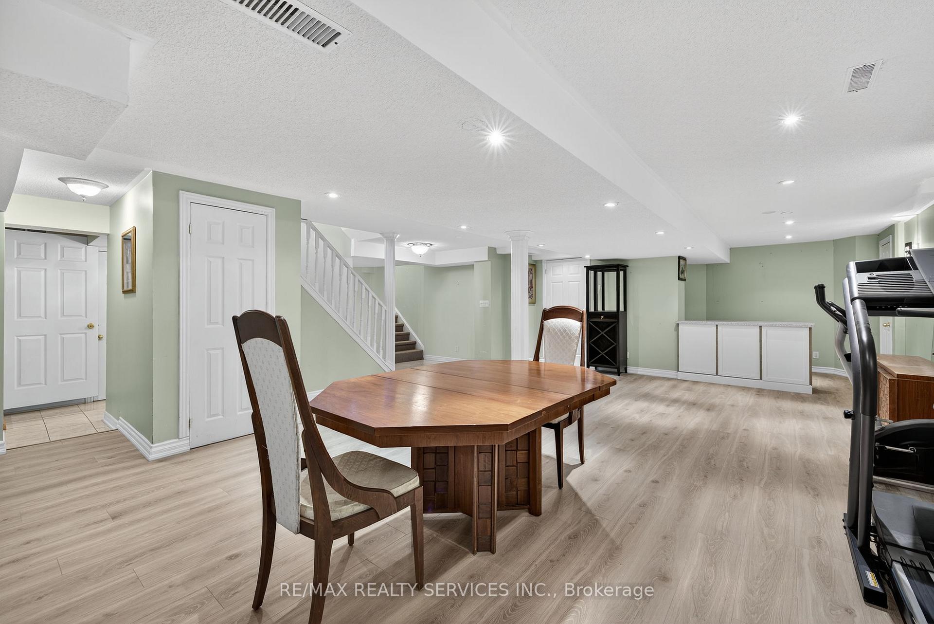 Photo 36 of 124 Royal Valley Drive, Caledon, Rural Caledon — HOMEH