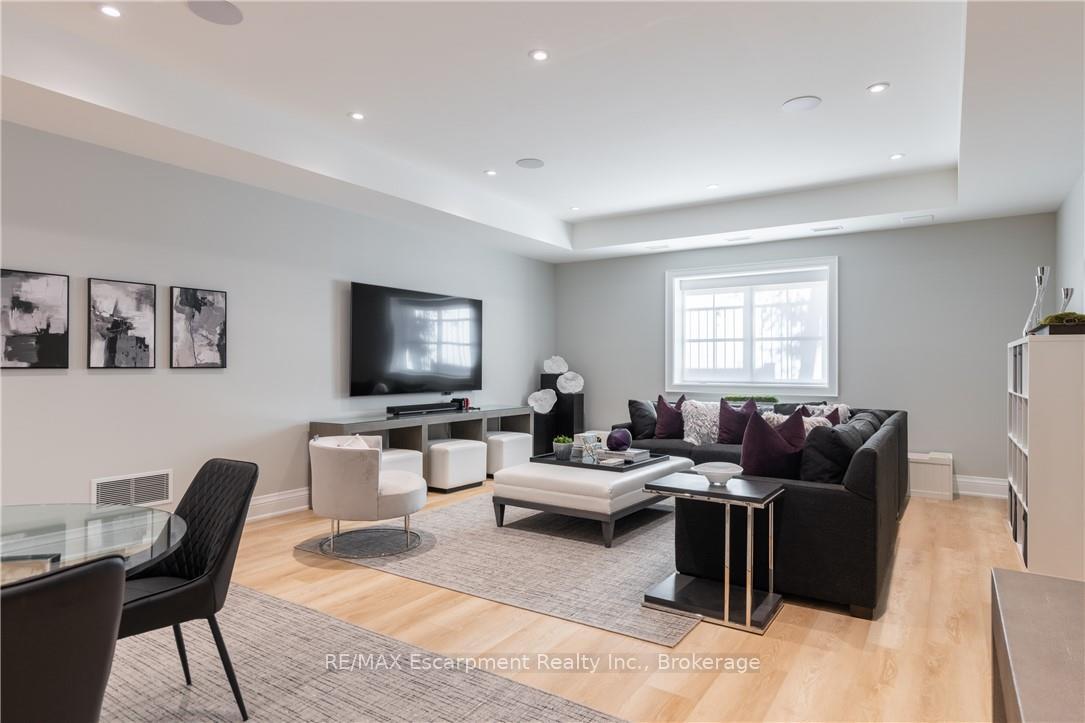 Photo 37 of 46 Second Street, Oakville, Old Oakville — HOMEH