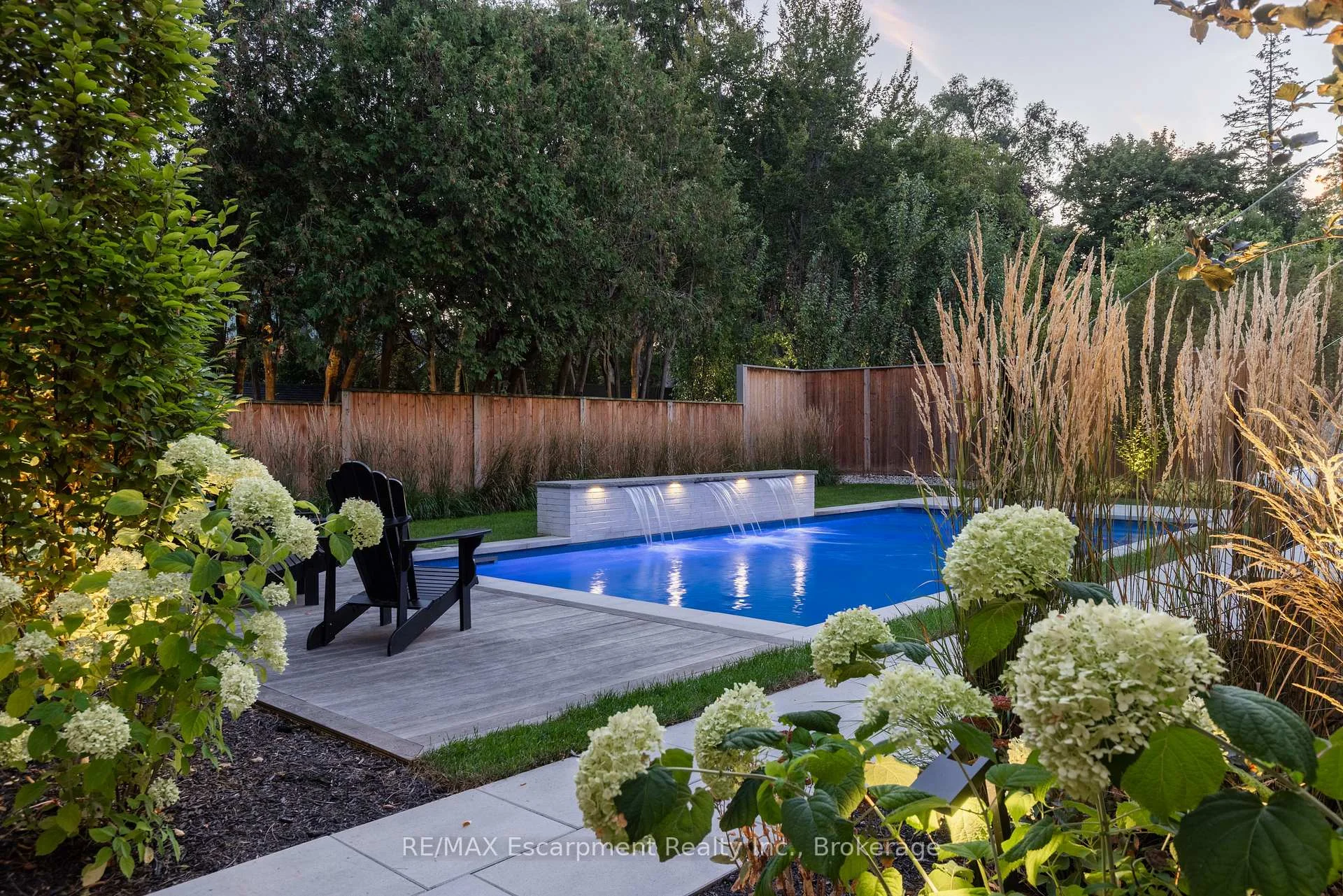 Photo 6 of 46 Second Street, Oakville, Old Oakville — HOMEH