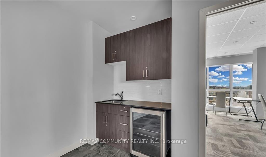Photo 26 of Unit 1708, 1 Victoria Street, Kitchener, City Commercial Core — HOMEH