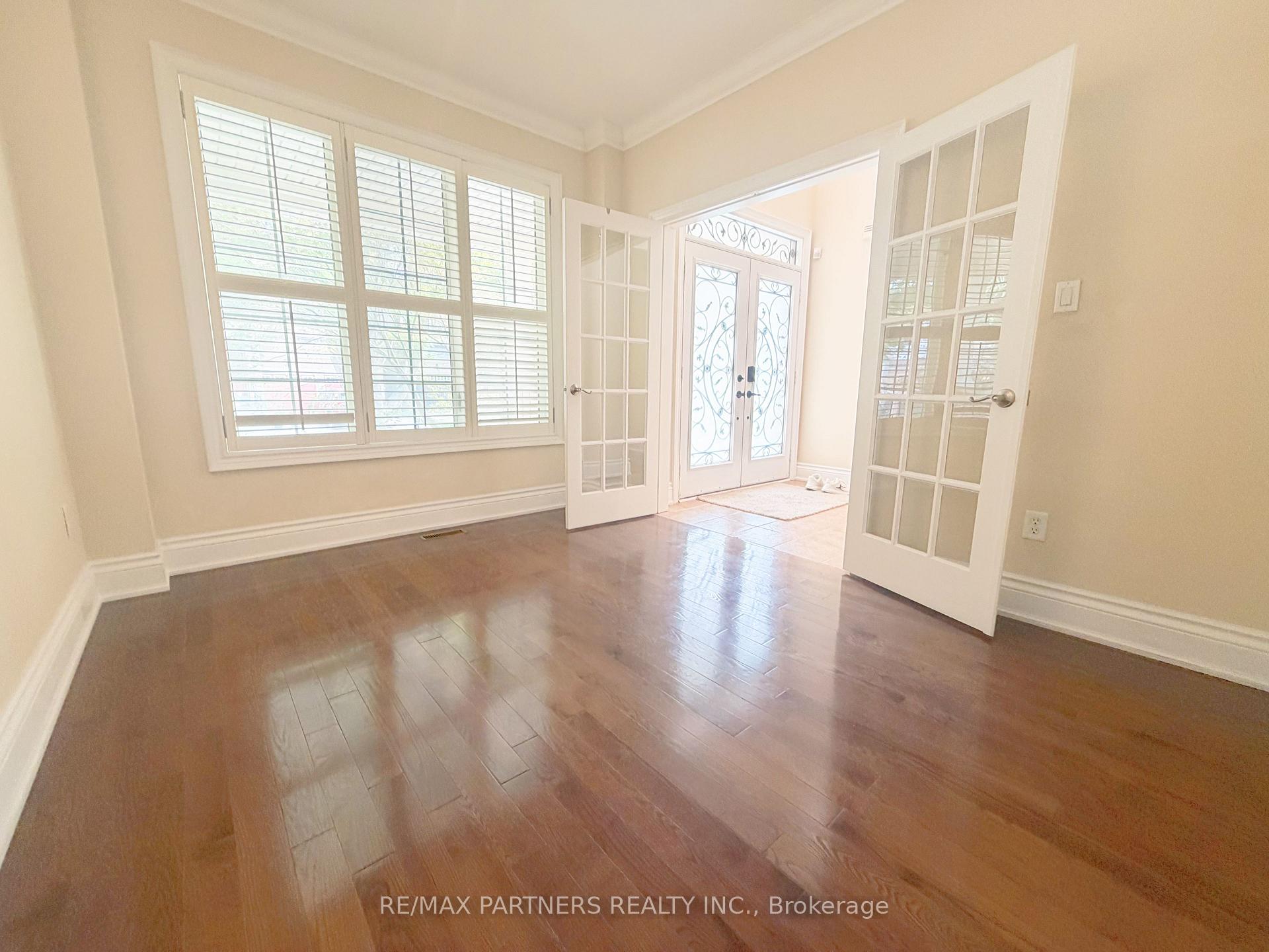 Photo 2 of 46 Barnstone Drive, Markham, Wismer — HOMEH