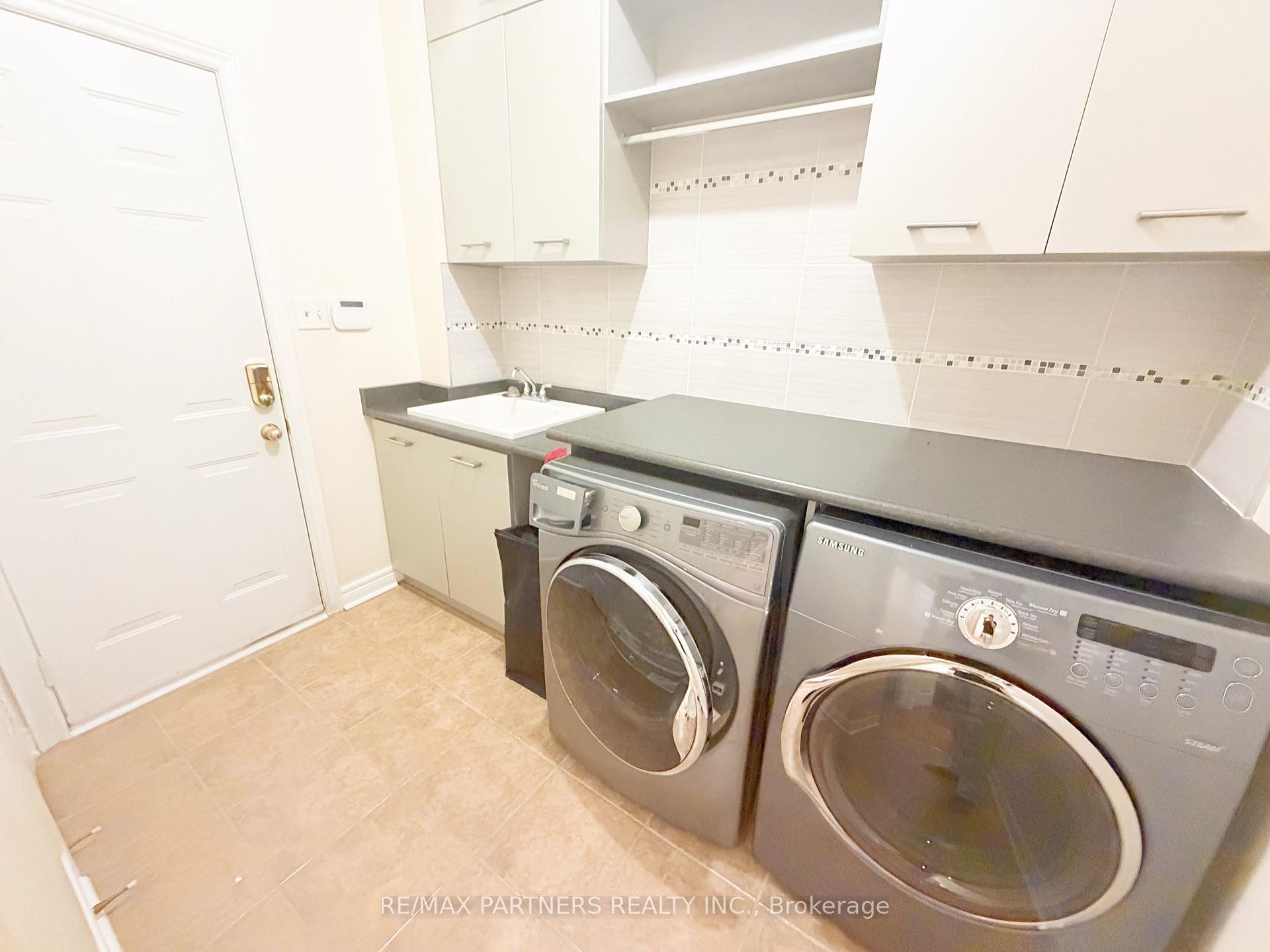 Photo 10 of 46 Barnstone Drive, Markham, Wismer — HOMEH