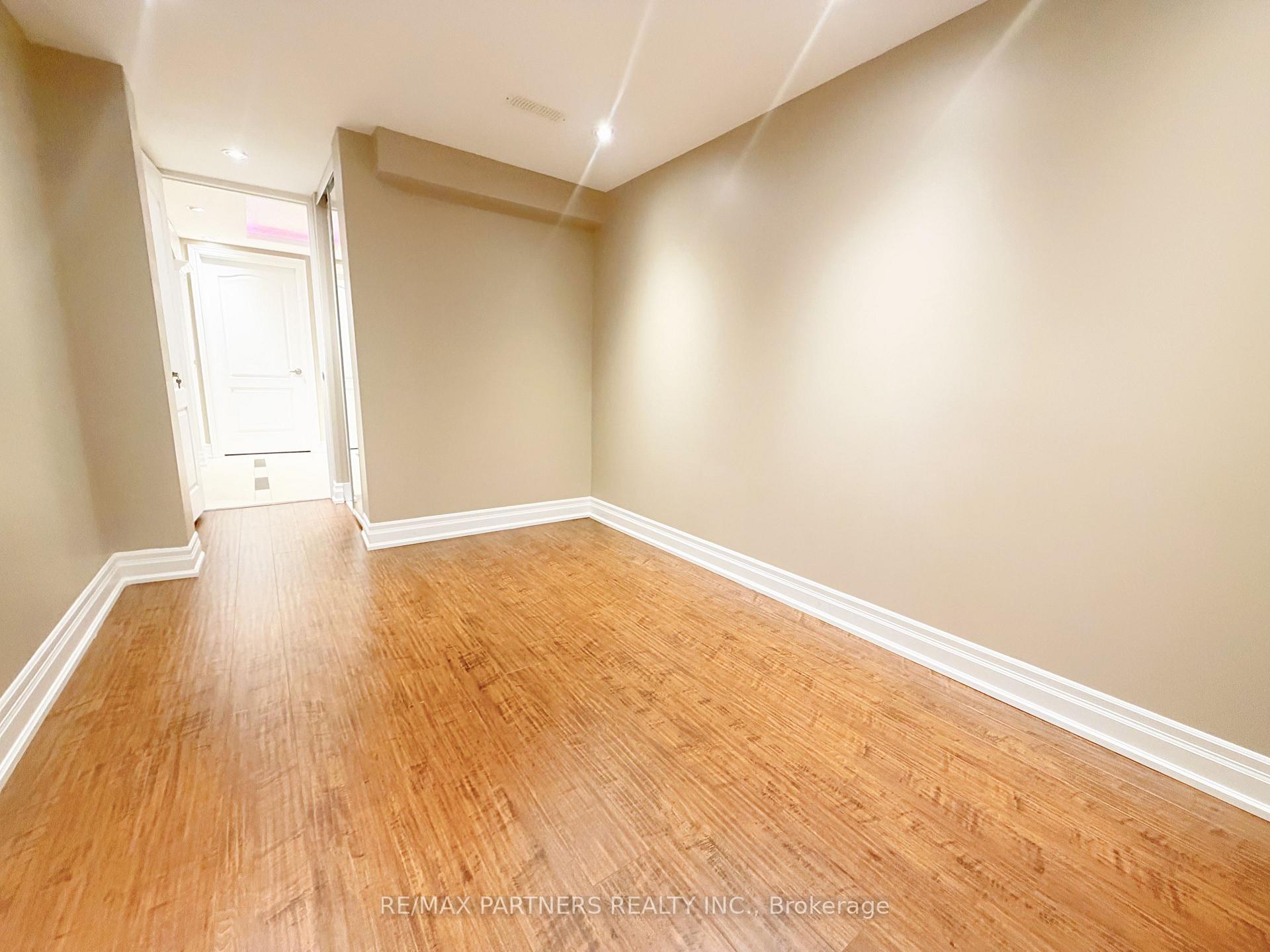 Photo 23 of 46 Barnstone Drive, Markham, Wismer — HOMEH