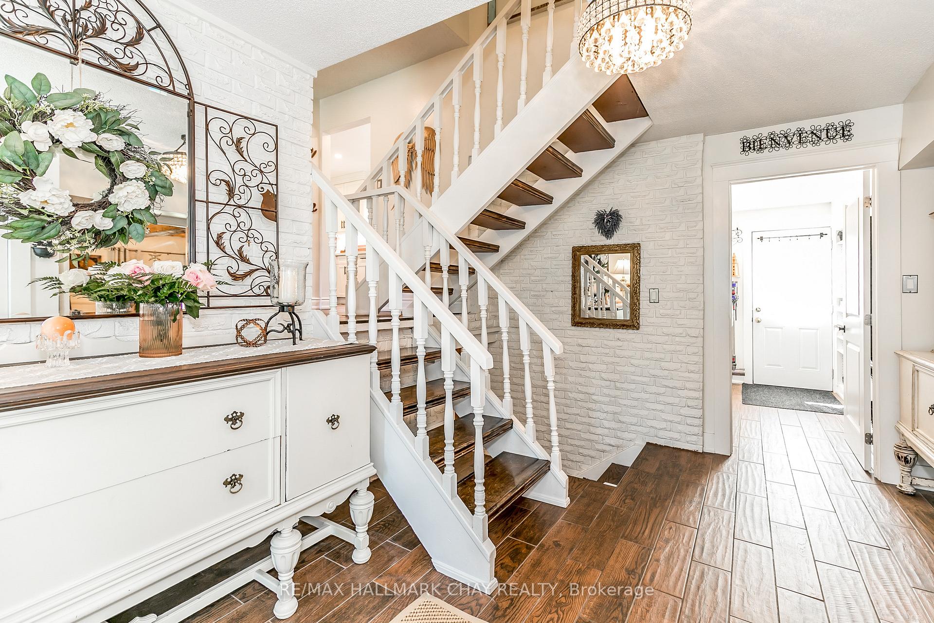 Photo 7 of 2230 Spring Street, Innisfil, Alcona — HOMEH