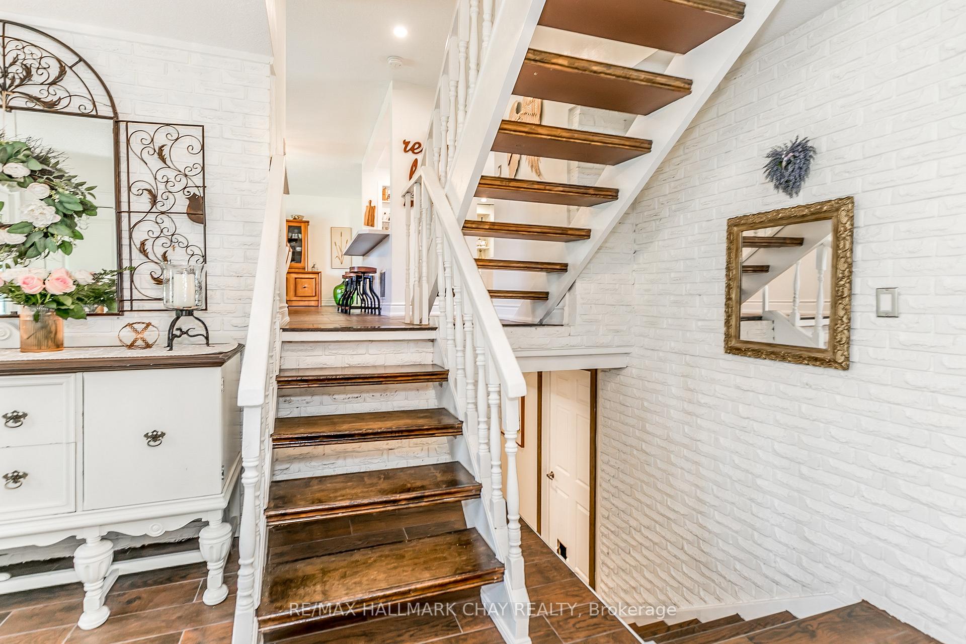 Photo 31 of 2230 Spring Street, Innisfil, Alcona — HOMEH
