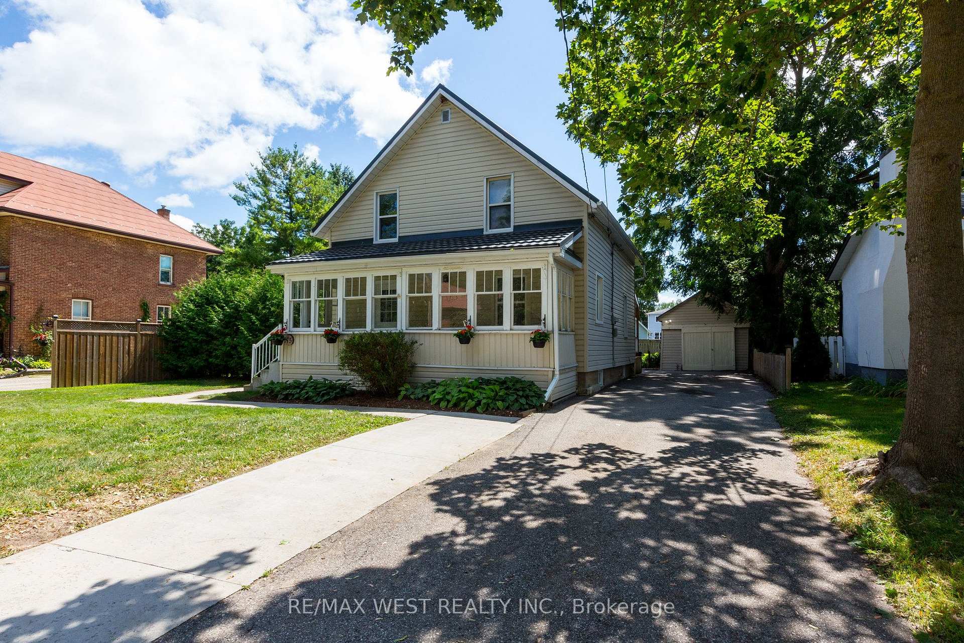 Photo 2 of 175 Wellington Street W, New Tecumseth, Alliston — HOMEH
