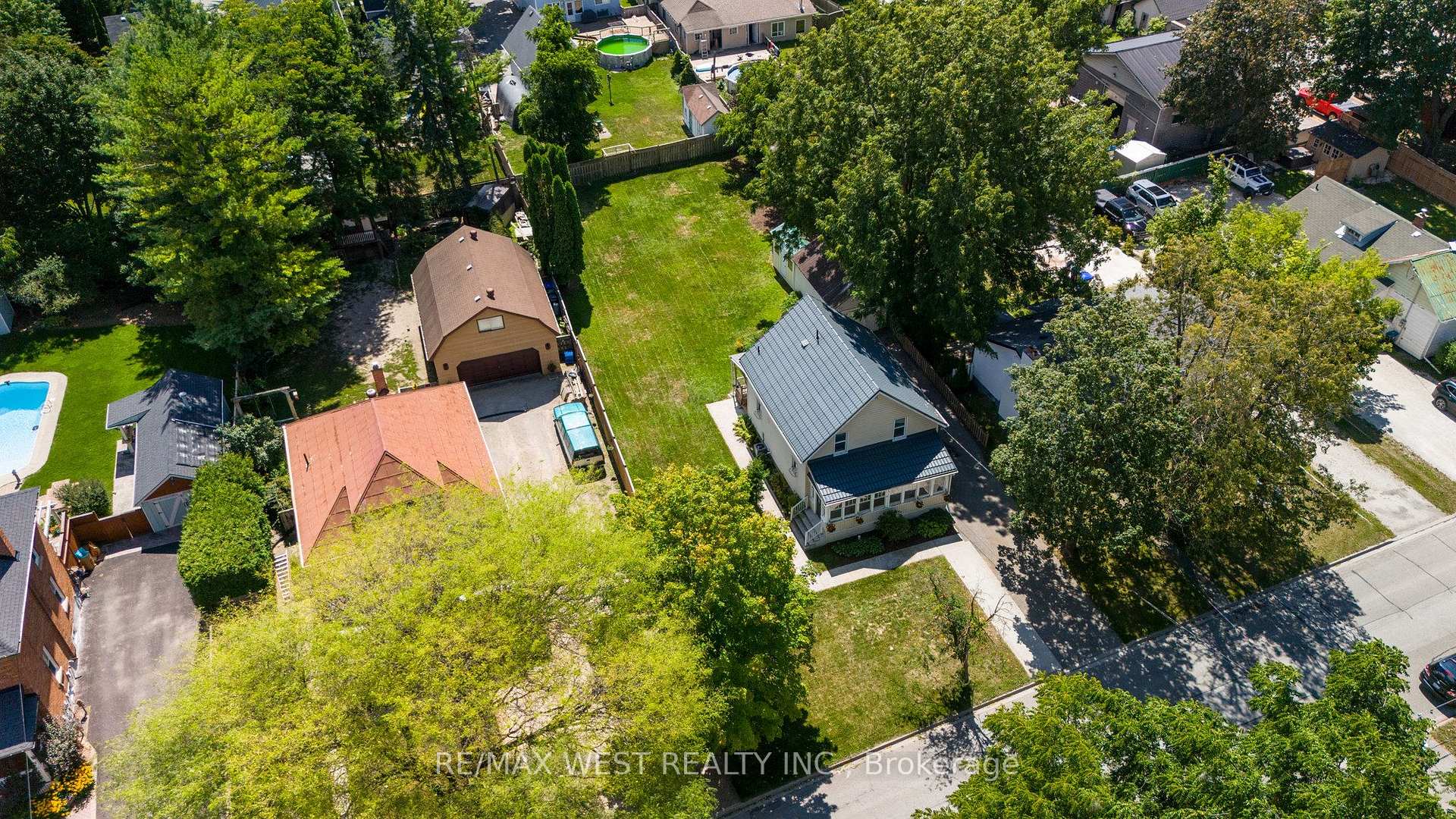 Photo 28 of 175 Wellington Street W, New Tecumseth, Alliston — HOMEH