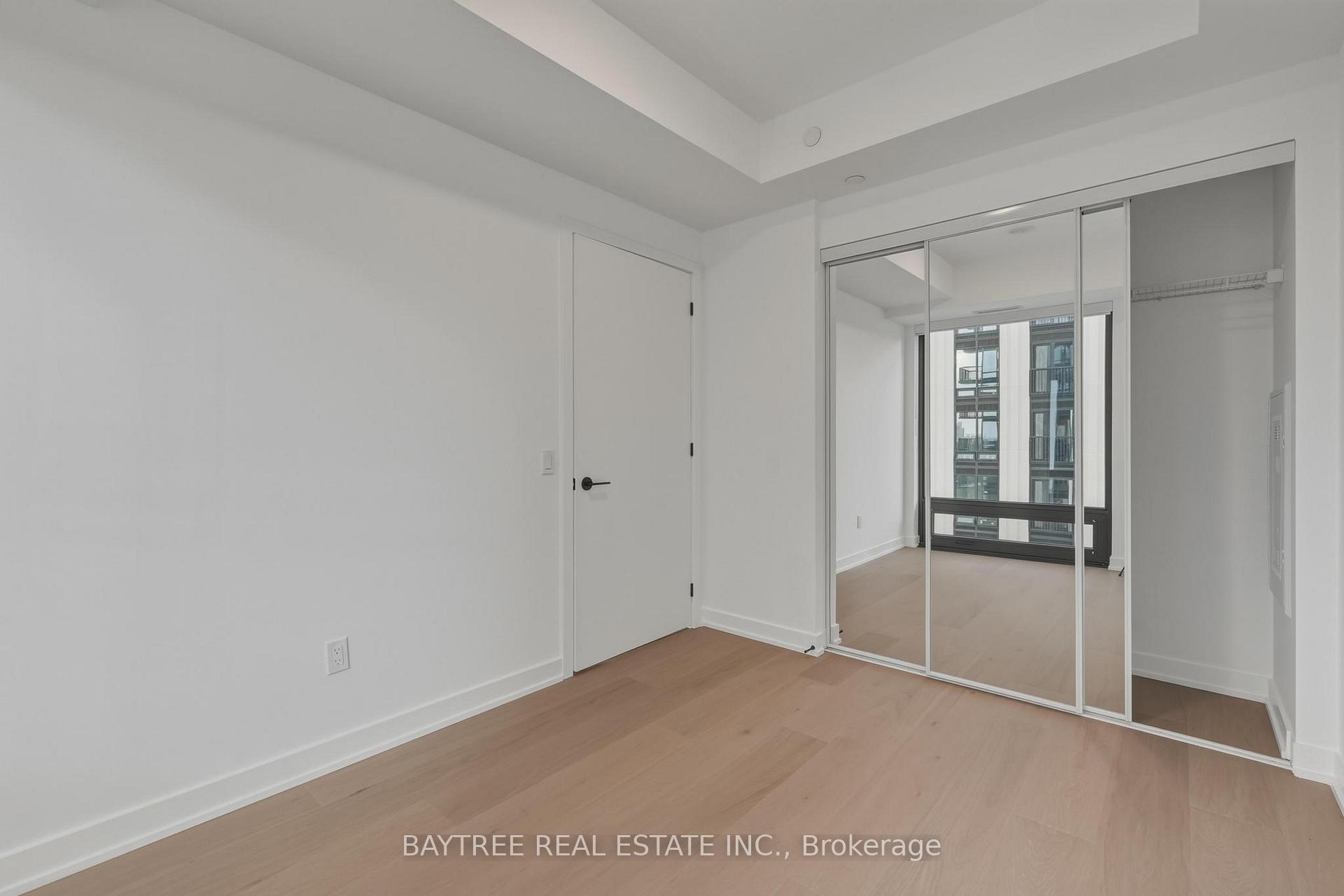 Photo 4 of Unit 1715, 89 Montclair Avenue, Toronto, Forest Hill South — HOMEH