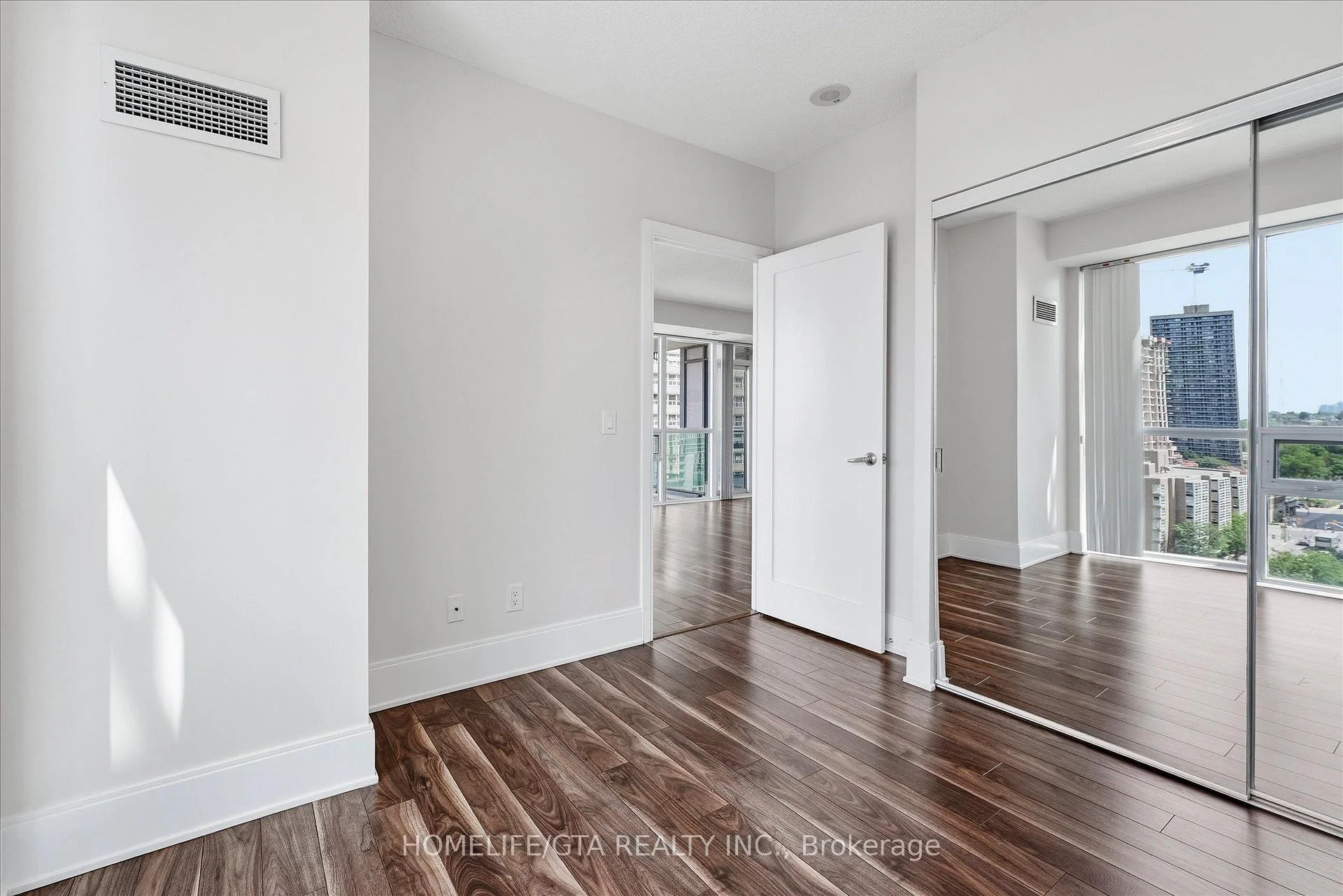 Photo 37 of Unit 1102, 25 Broadway Avenue, Toronto, Mount Pleasant West — HOMEH
